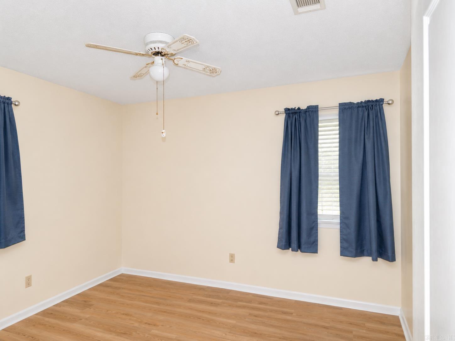 1607 N Broadway Street Property Photo 14
