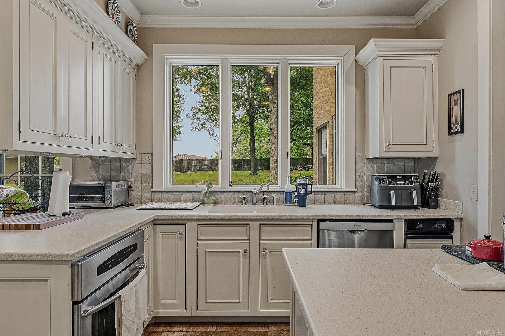 1304 Wirt Property Photo 18