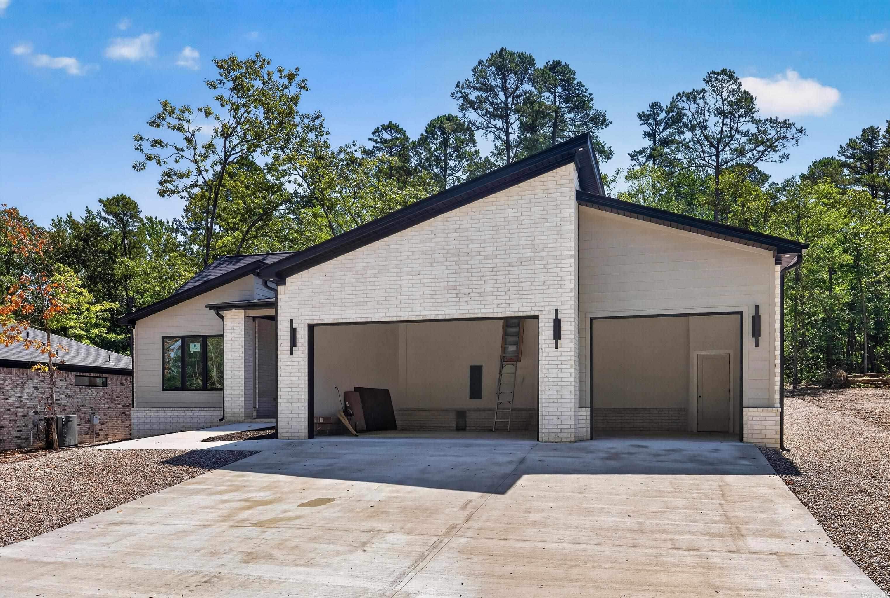 44 Estrella Way Property Photo 1