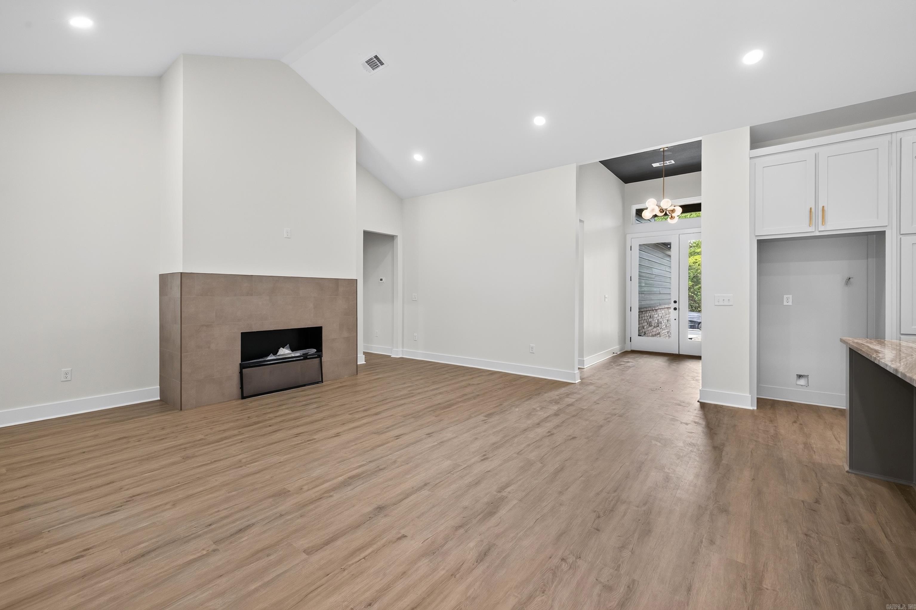 46 Estrella Way Property Photo 7