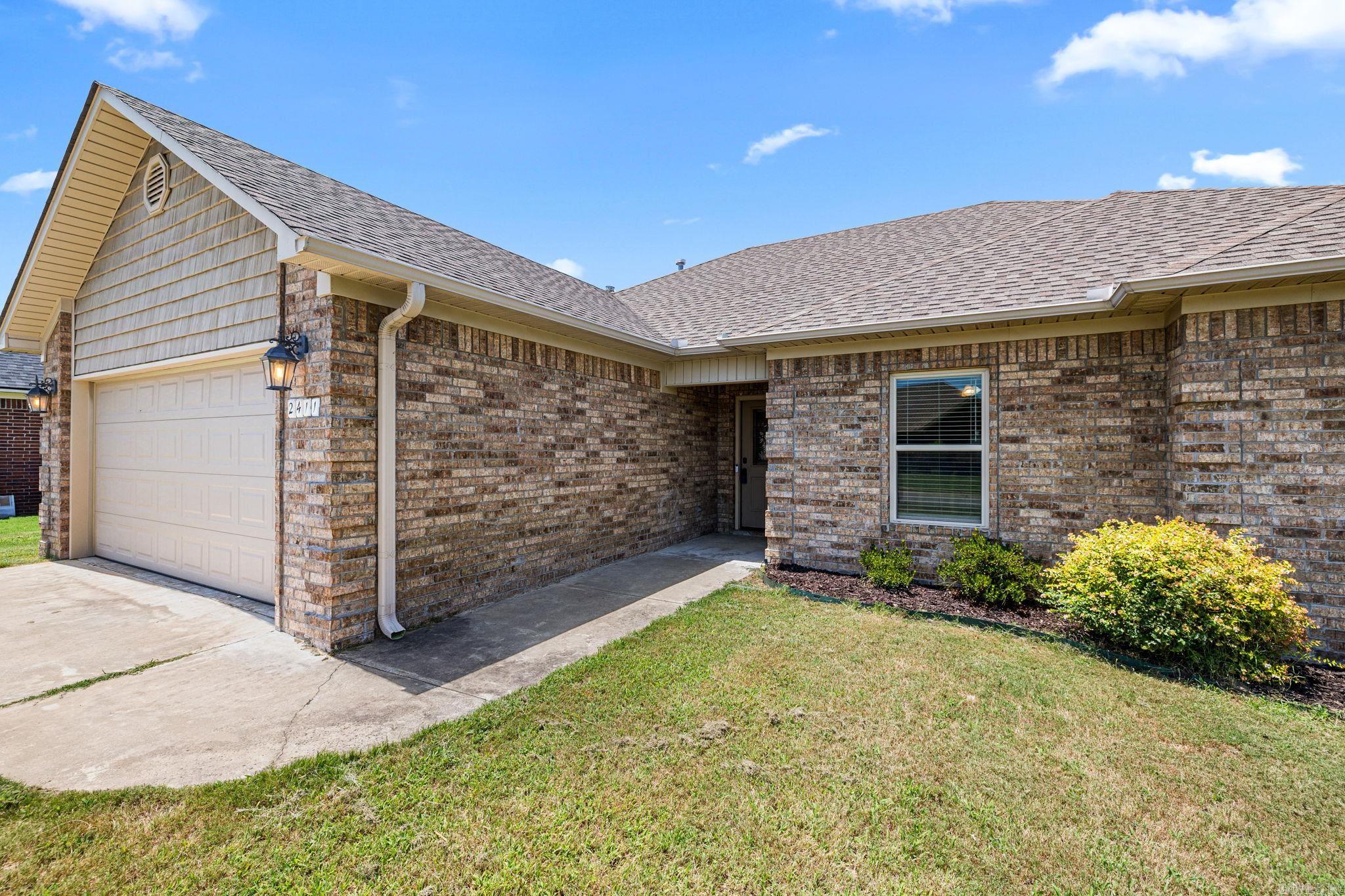 2411 Lancashire Lane Property Photo 6