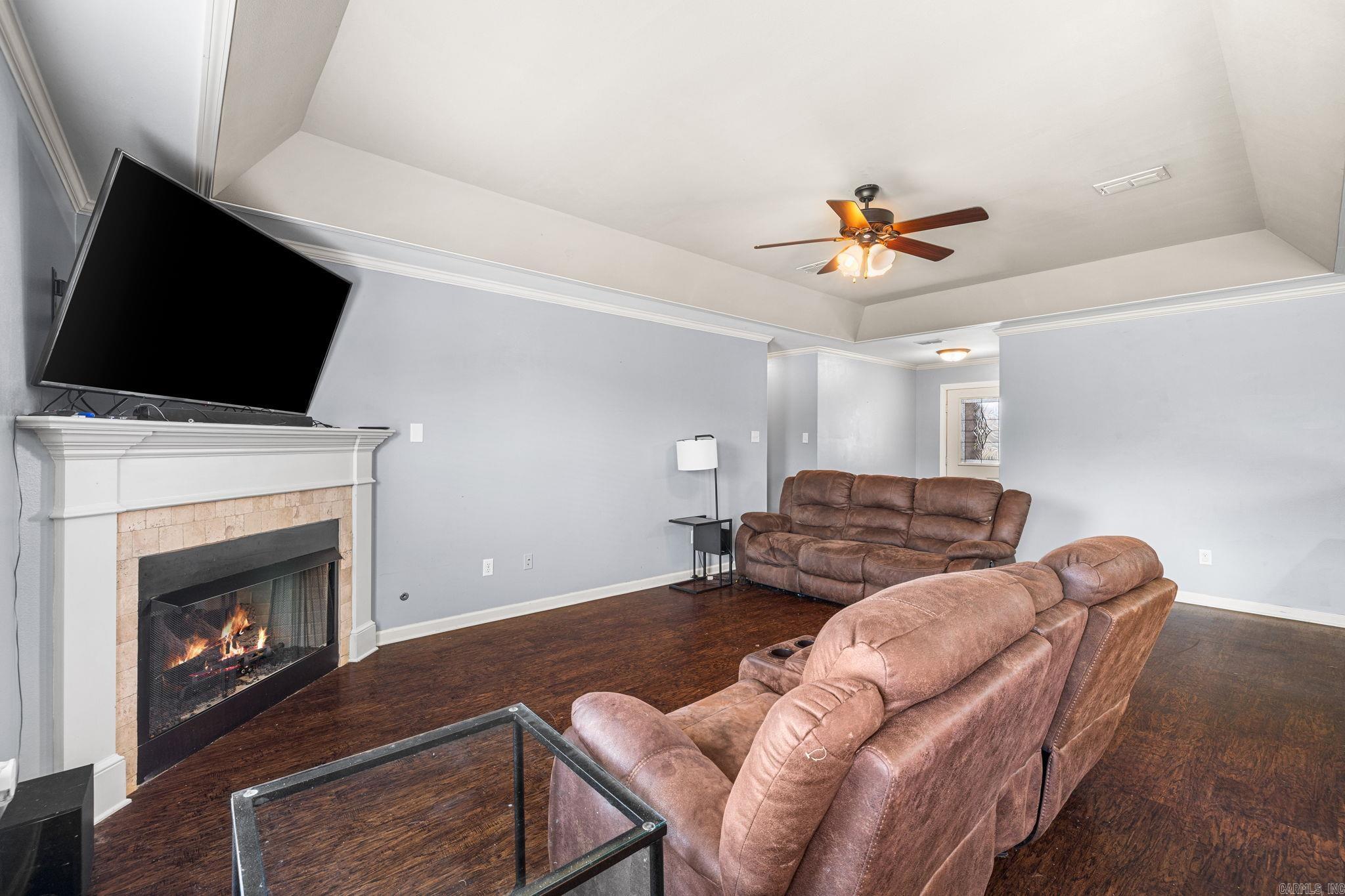 2411 Lancashire Lane Property Photo 9