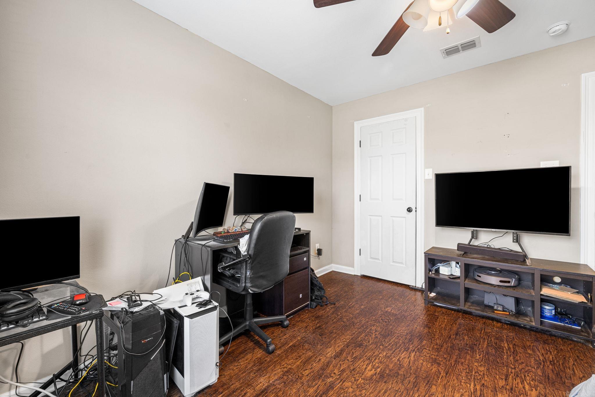 2411 Lancashire Lane Property Photo 28