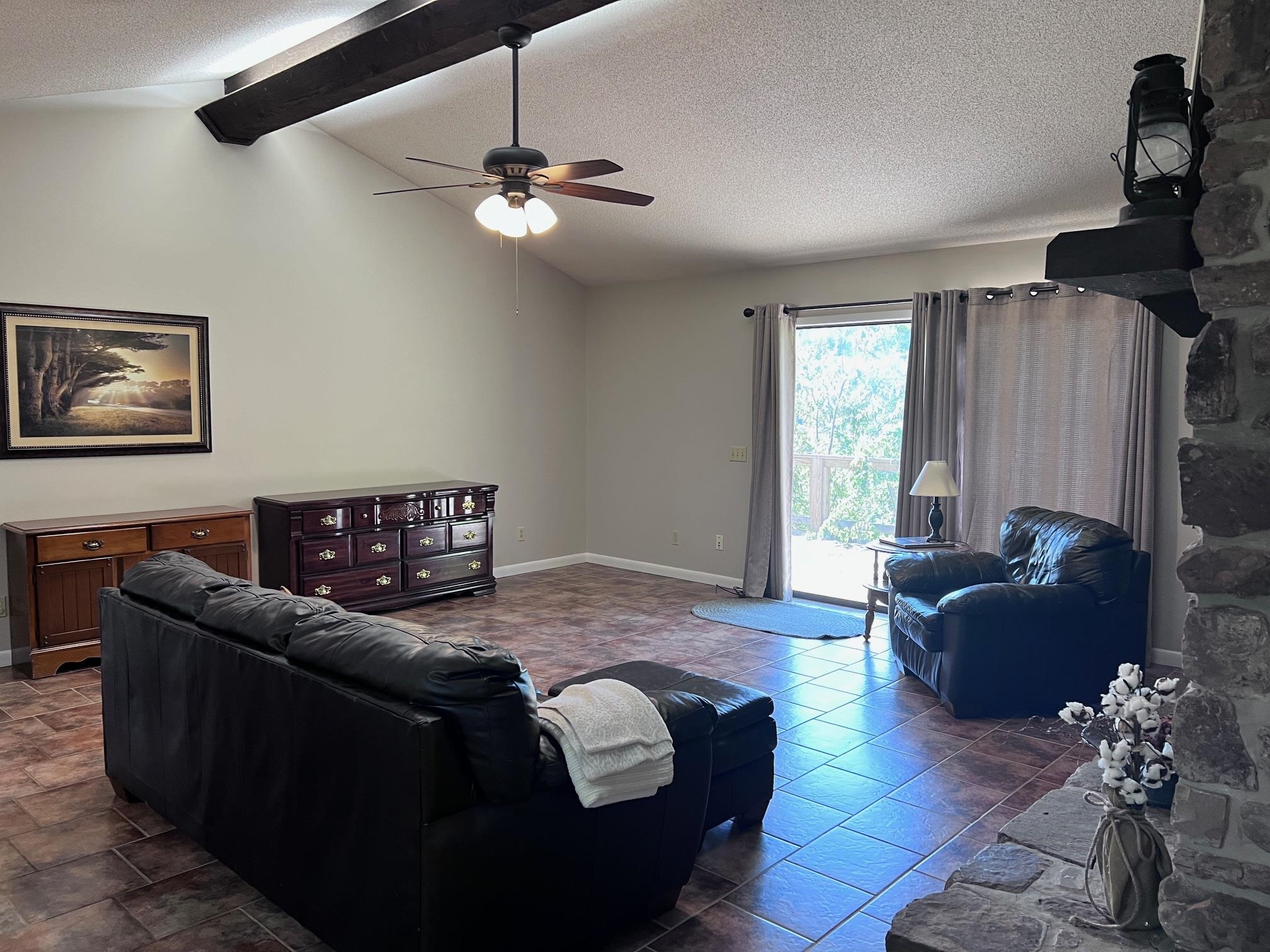 236 N Riverview Lane Property Photo 8