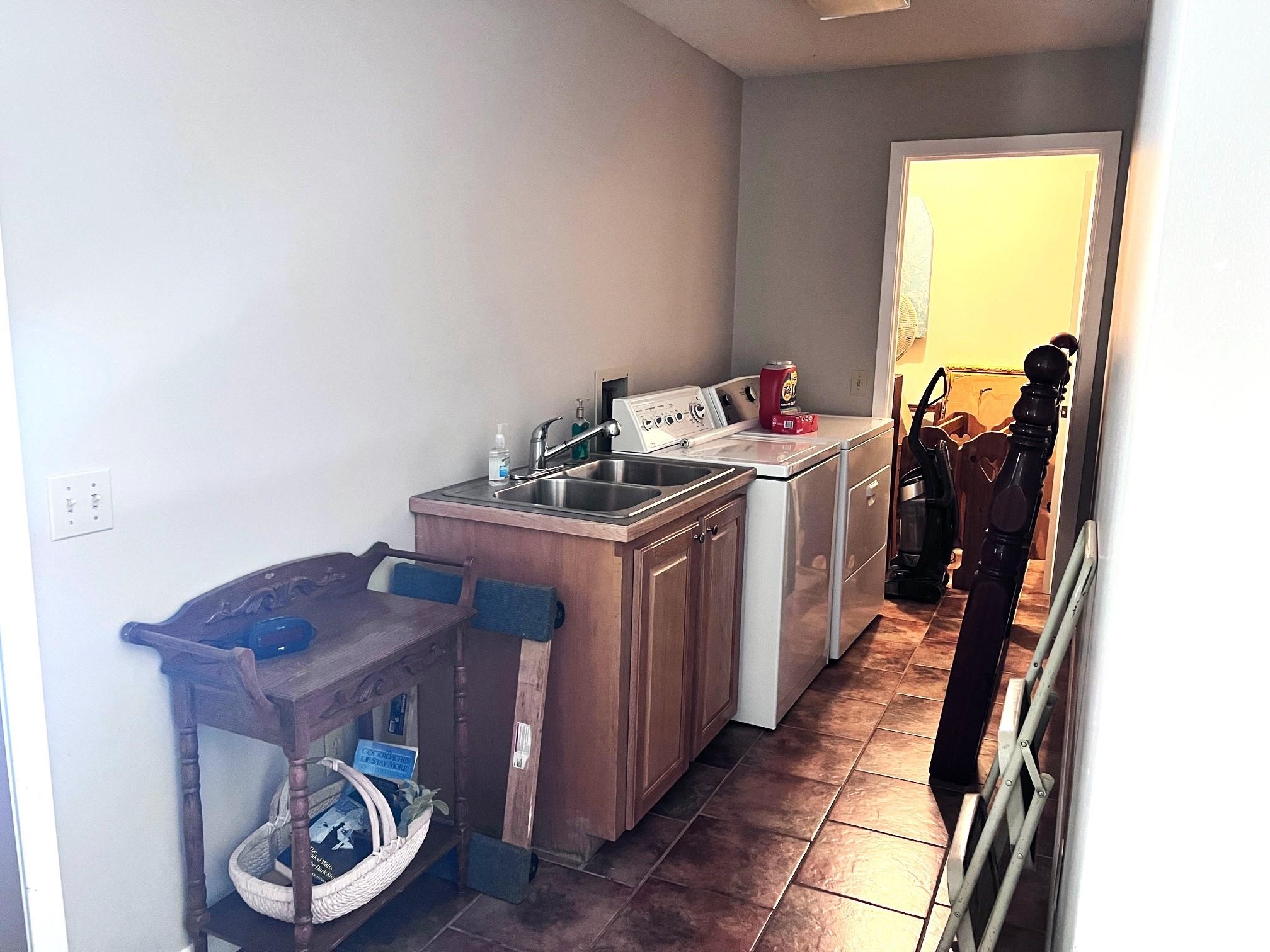 236 N Riverview Lane Property Photo 40