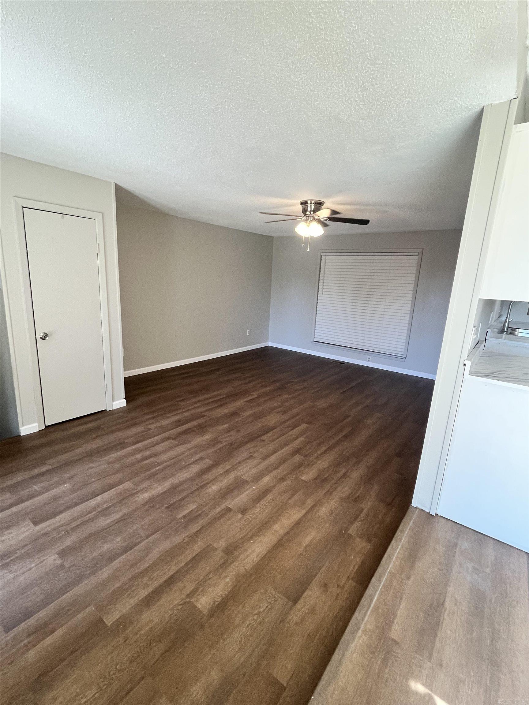 345 Hawkins Street Property Photo 6