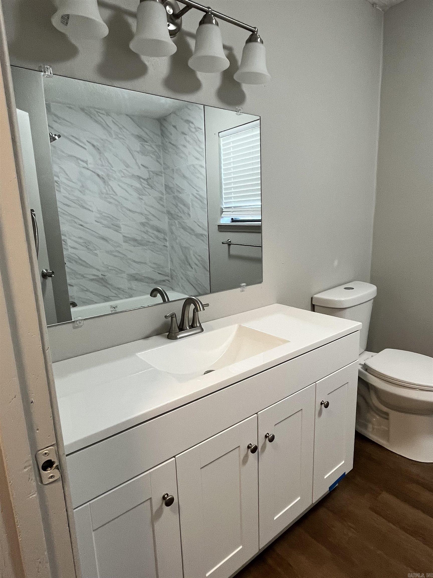 345 Hawkins Street Property Photo 14