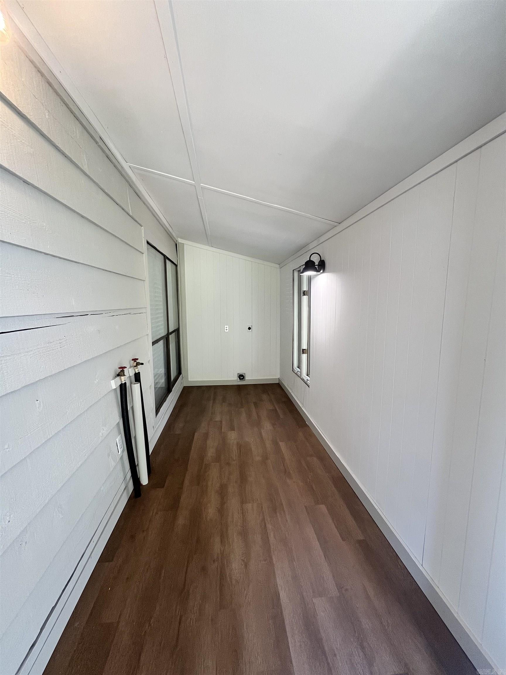 345 Hawkins Street Property Photo 19