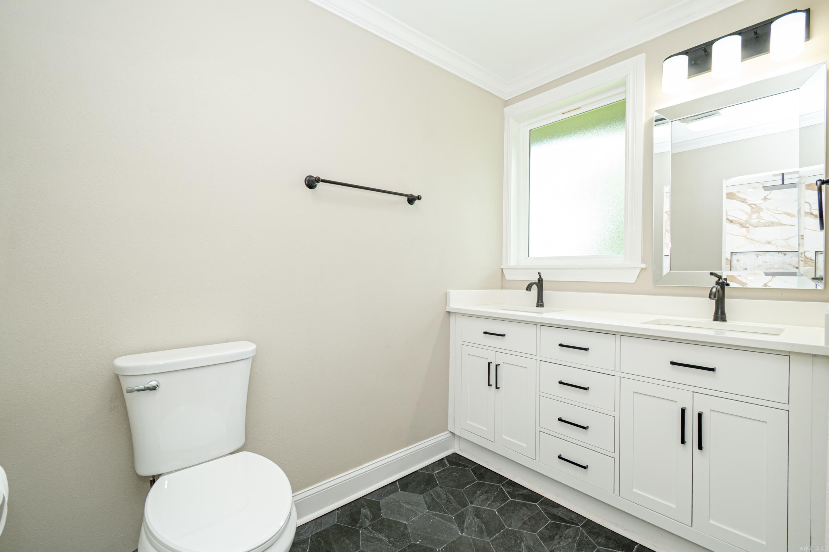 130 Woodland Drive Property Photo 2