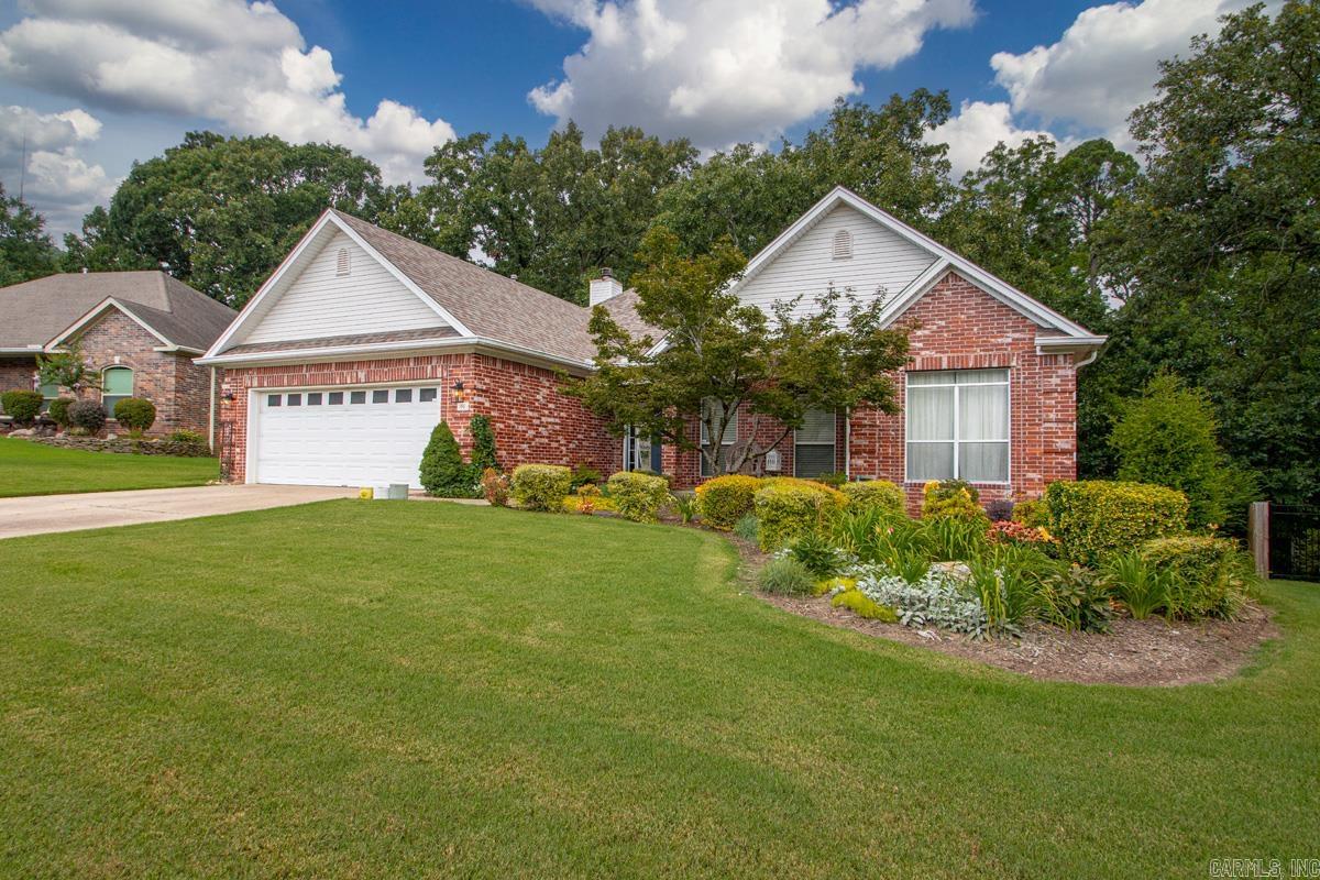 61 Bouresse Dr Property Photo 1