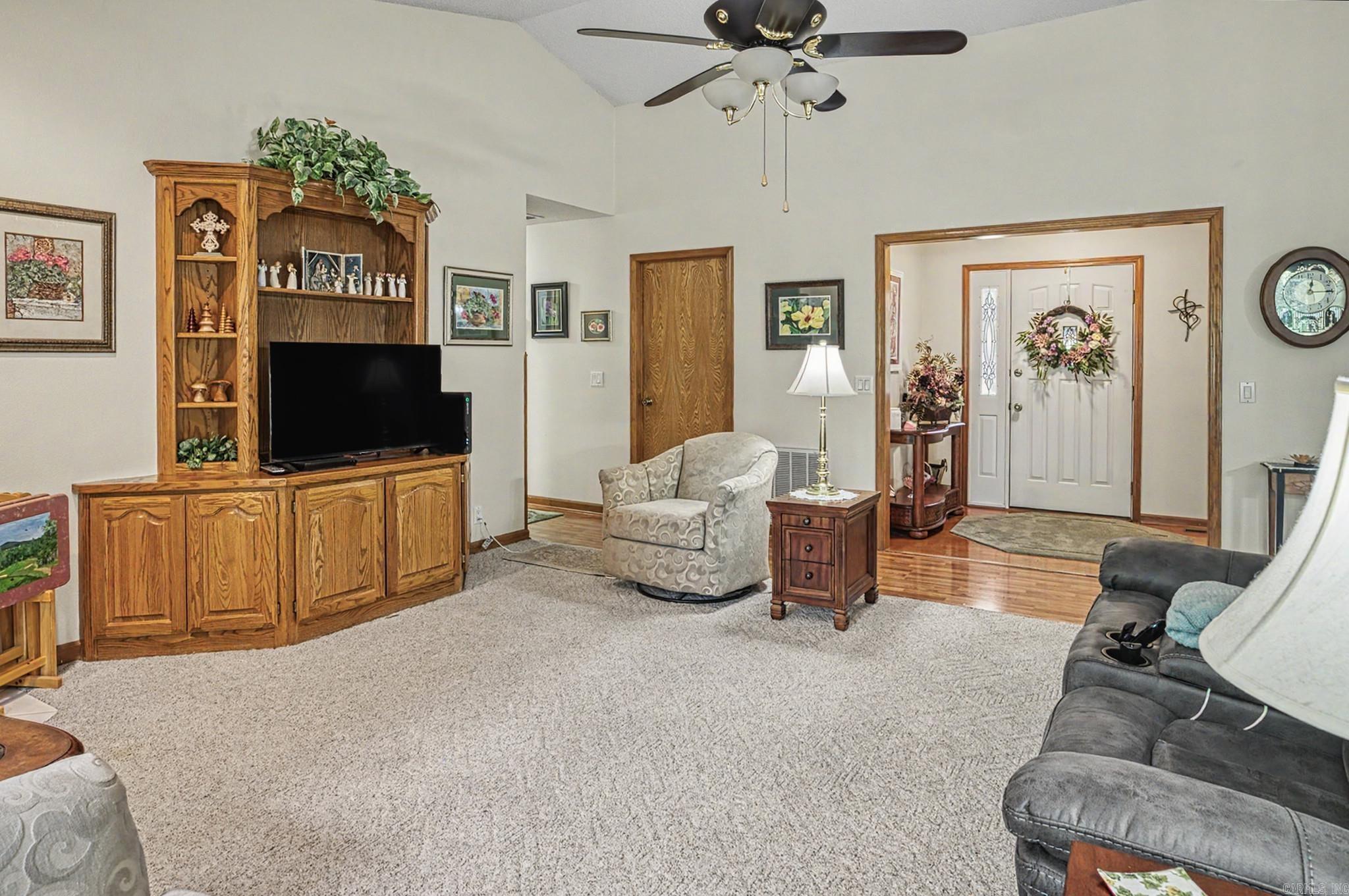 1 B Medina Way Property Photo 11