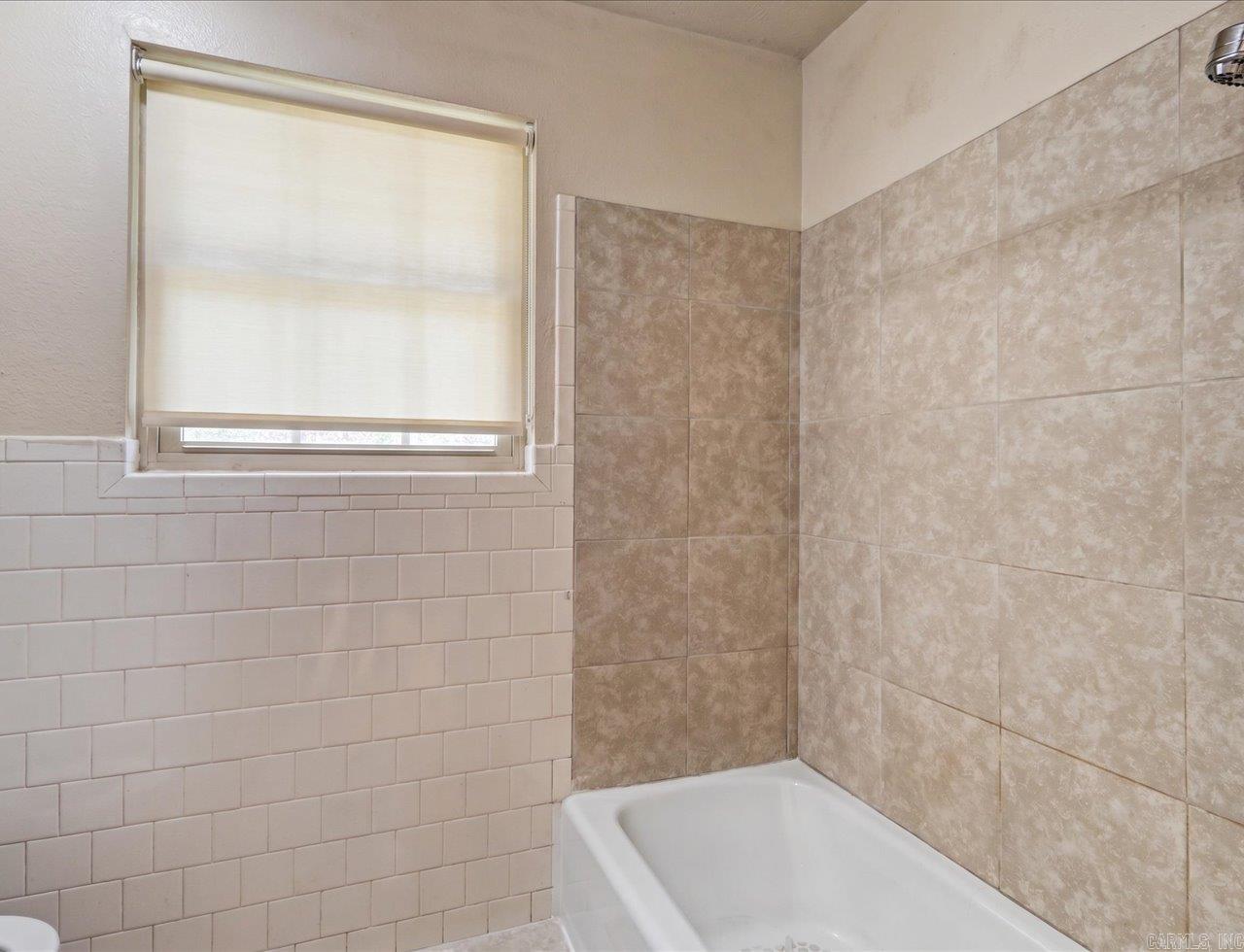 105 Kingsbrook Street Property Photo 21