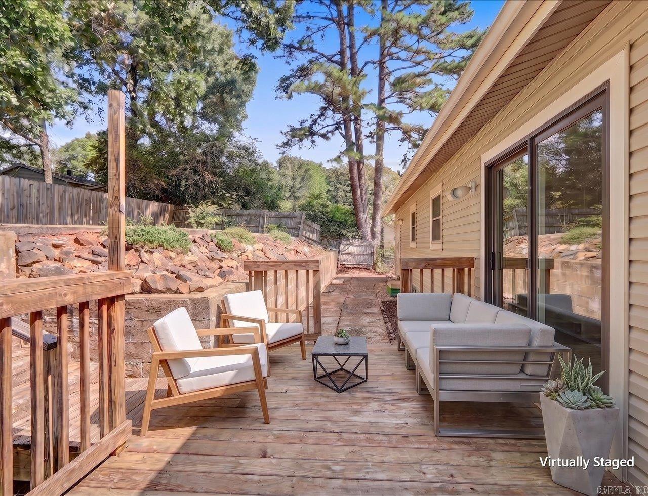 105 Kingsbrook Street Property Photo 25