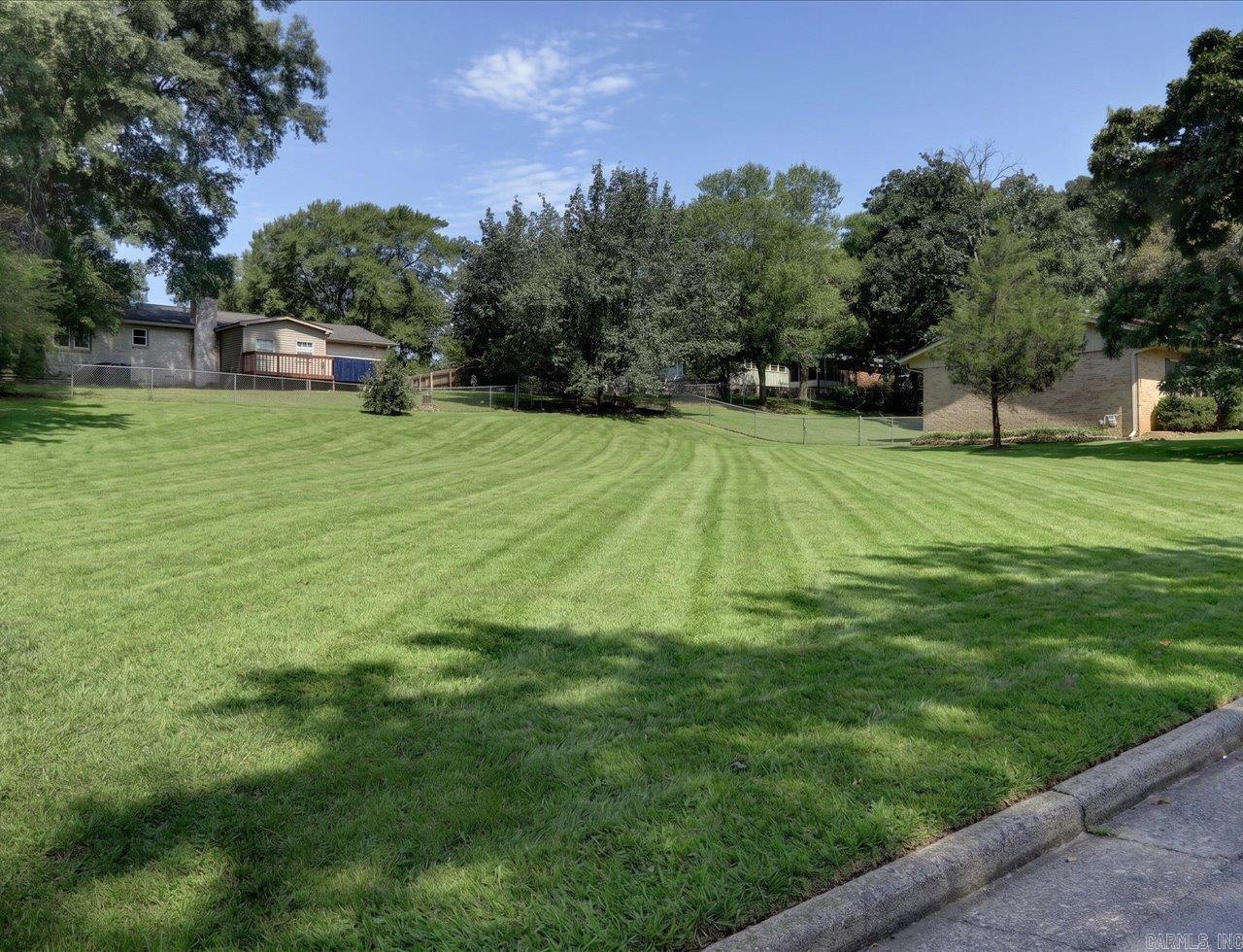 105 Kingsbrook Street Property Photo 33