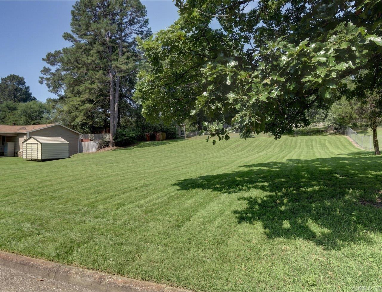 105 Kingsbrook Street Property Photo 35