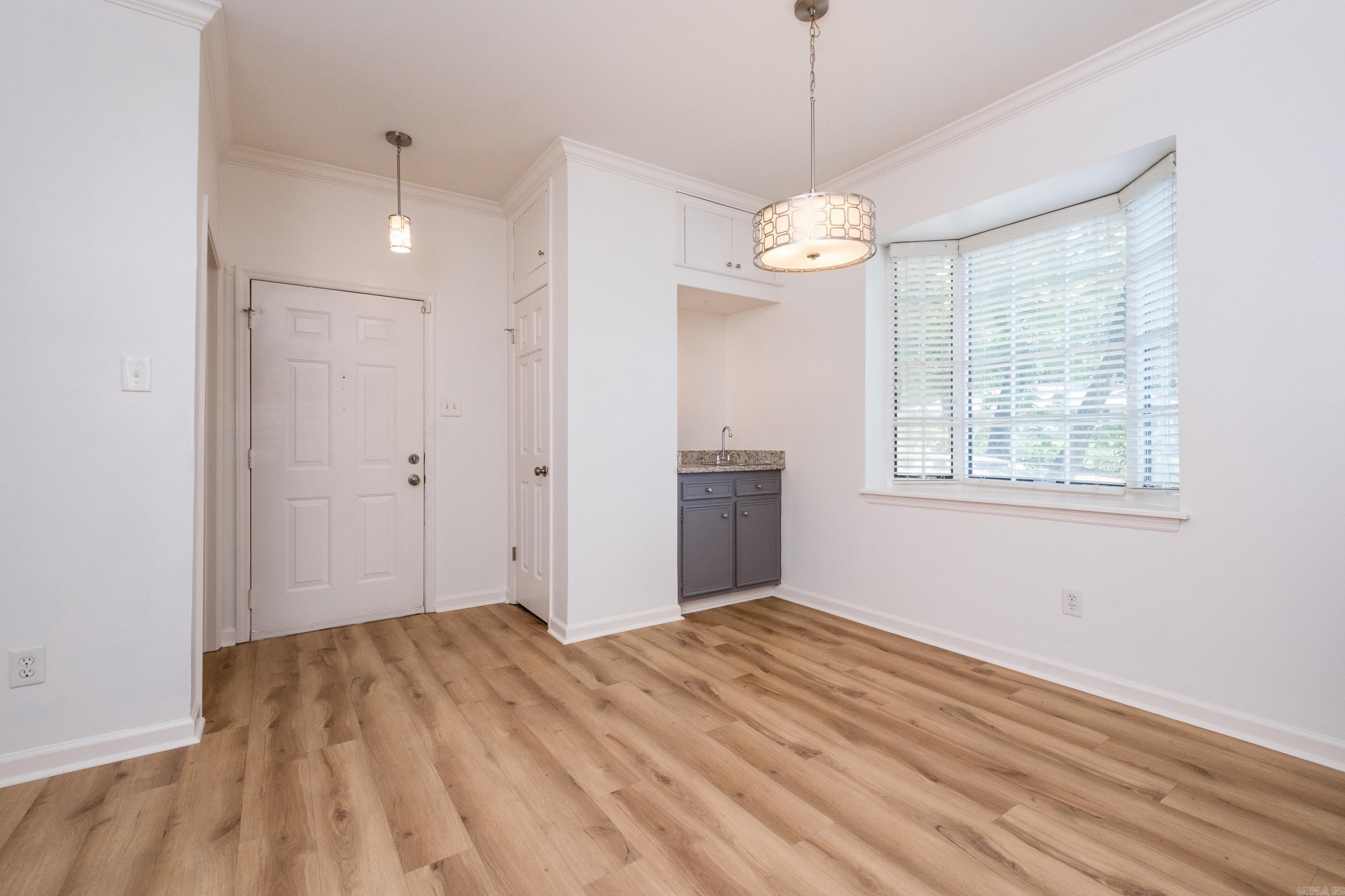 416 N Pierce Street 34 Property Photo 4