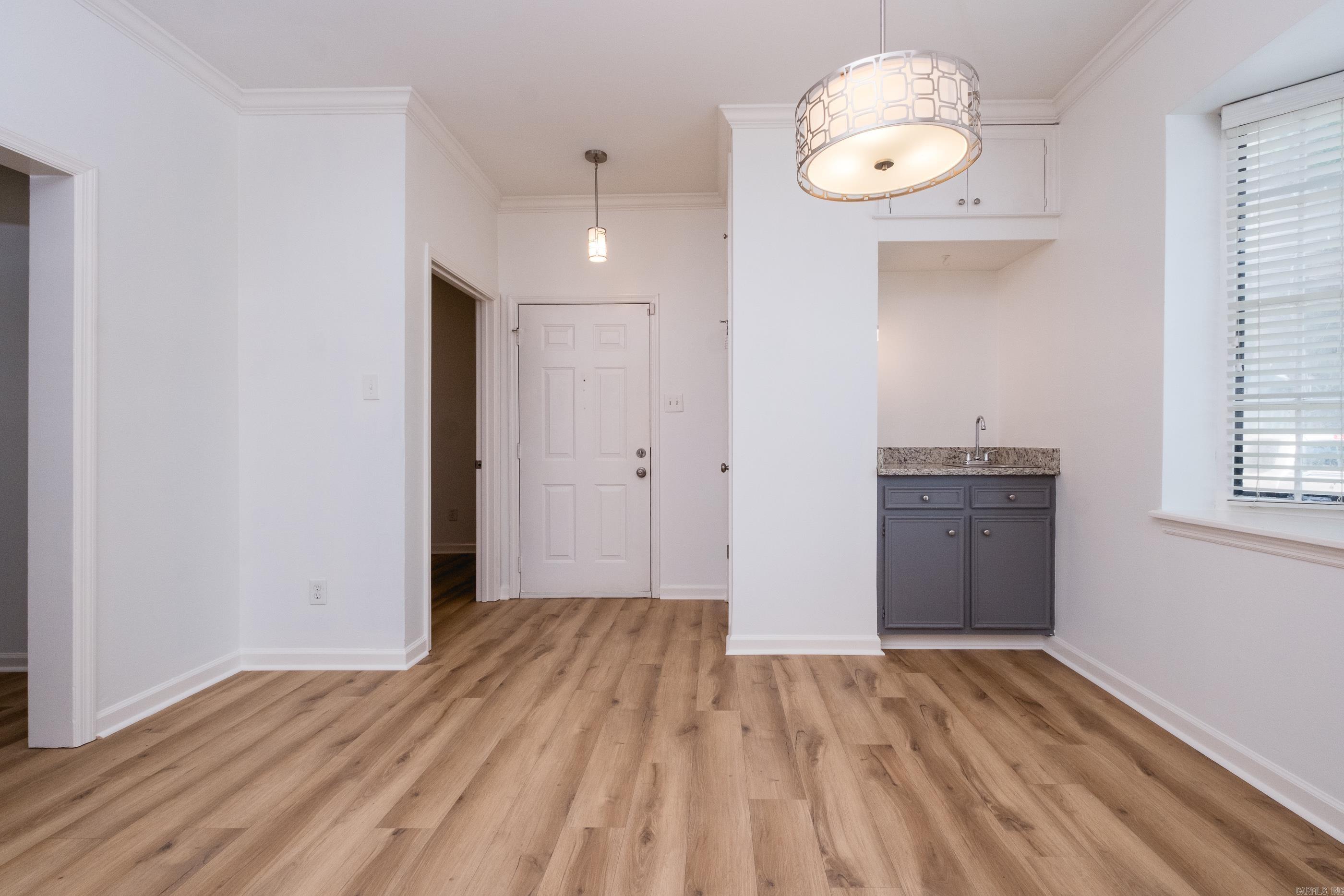 416 N Pierce Street 34 Property Photo 5