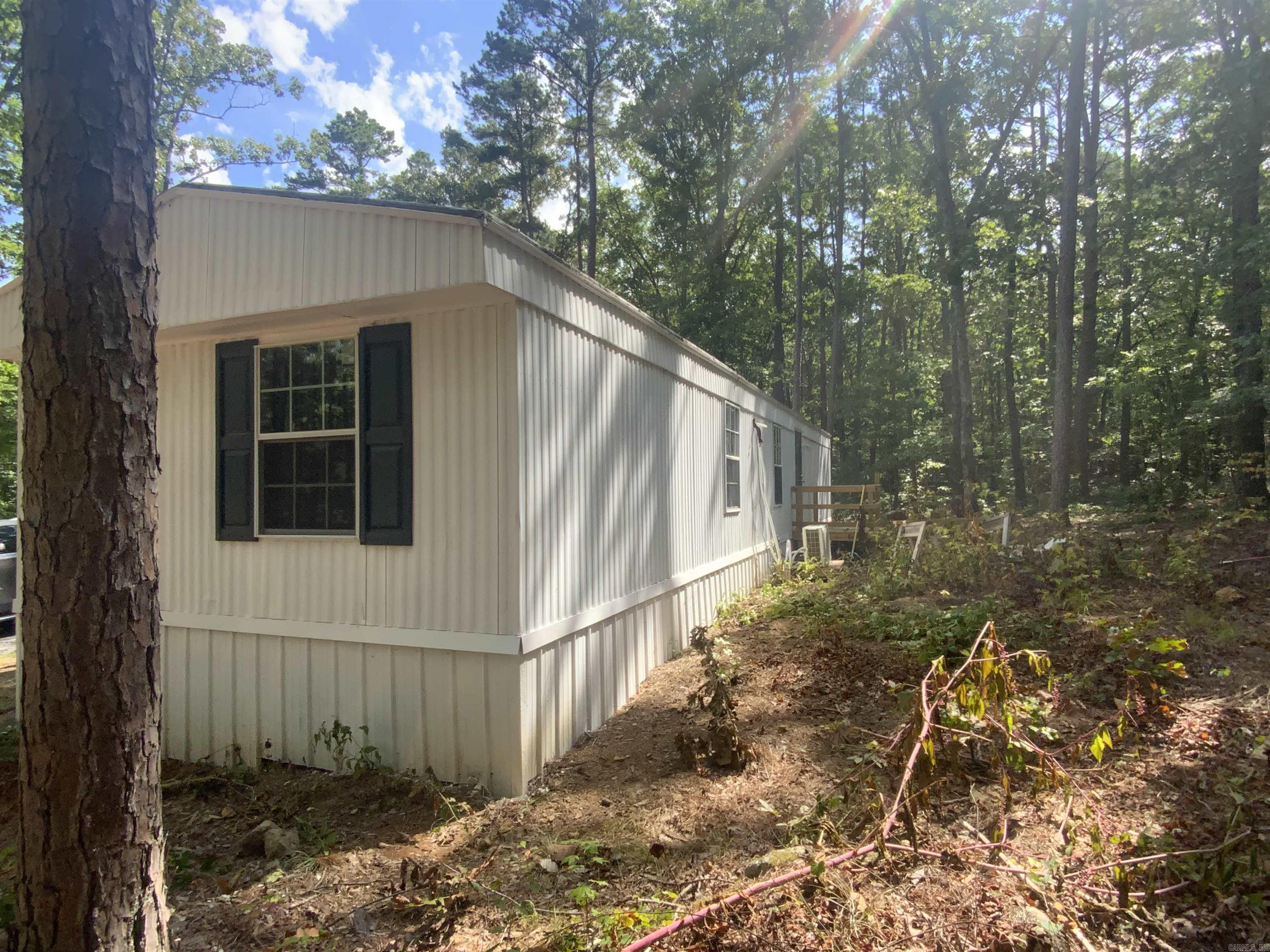 550 Indian Trail Circle Property Photo 3