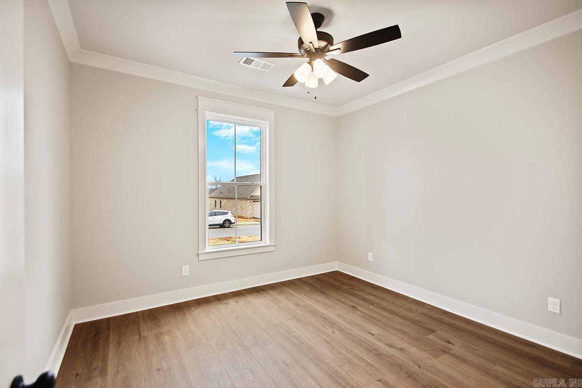 557 Valley Oak Drive Property Photo 20