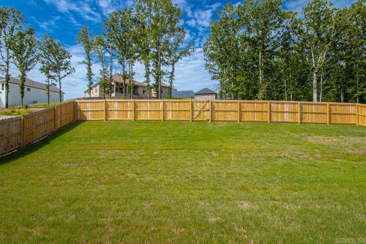 557 Valley Oak Drive Property Photo 38