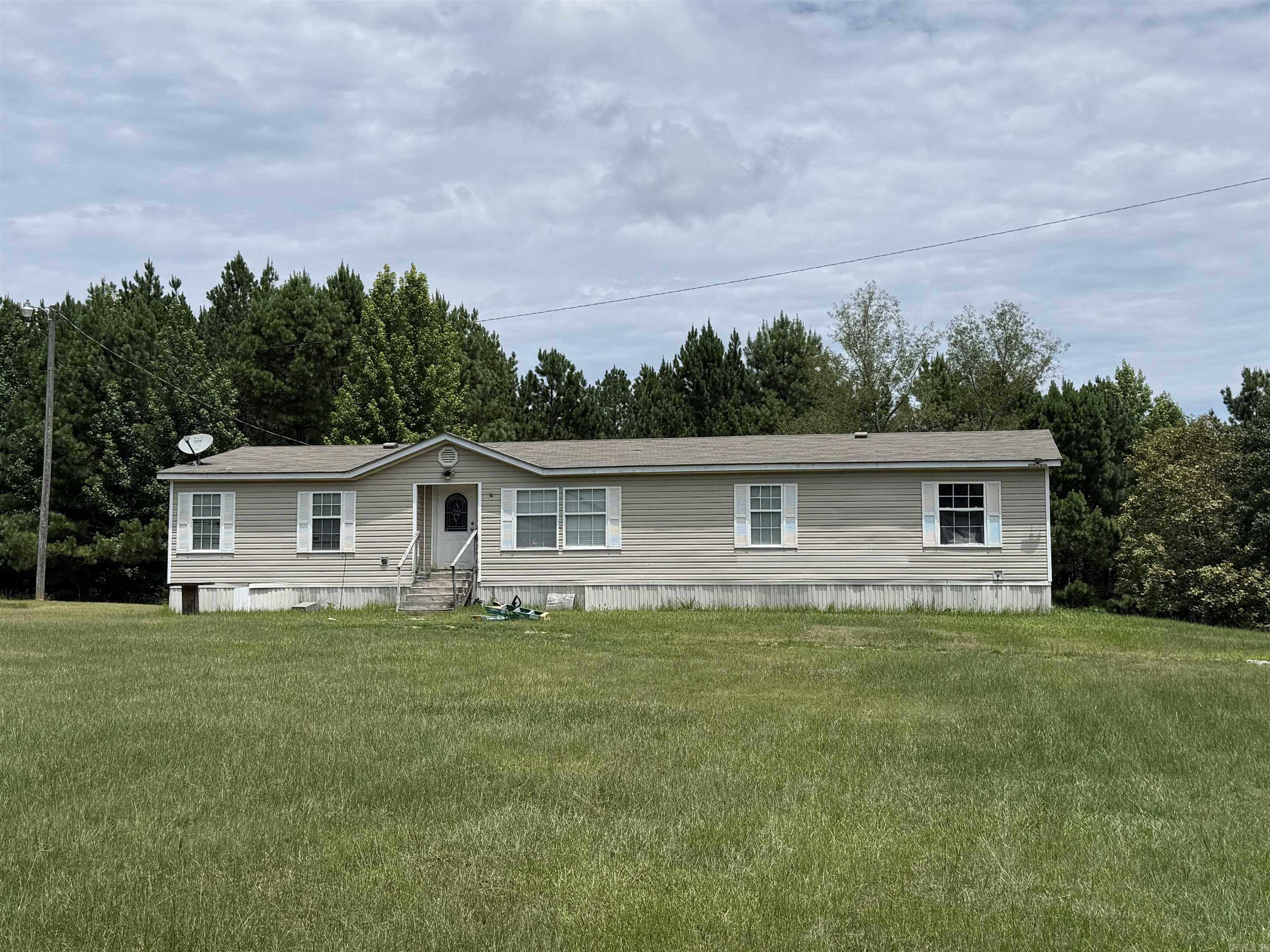 955 Nctr Rd. Property Photo 1