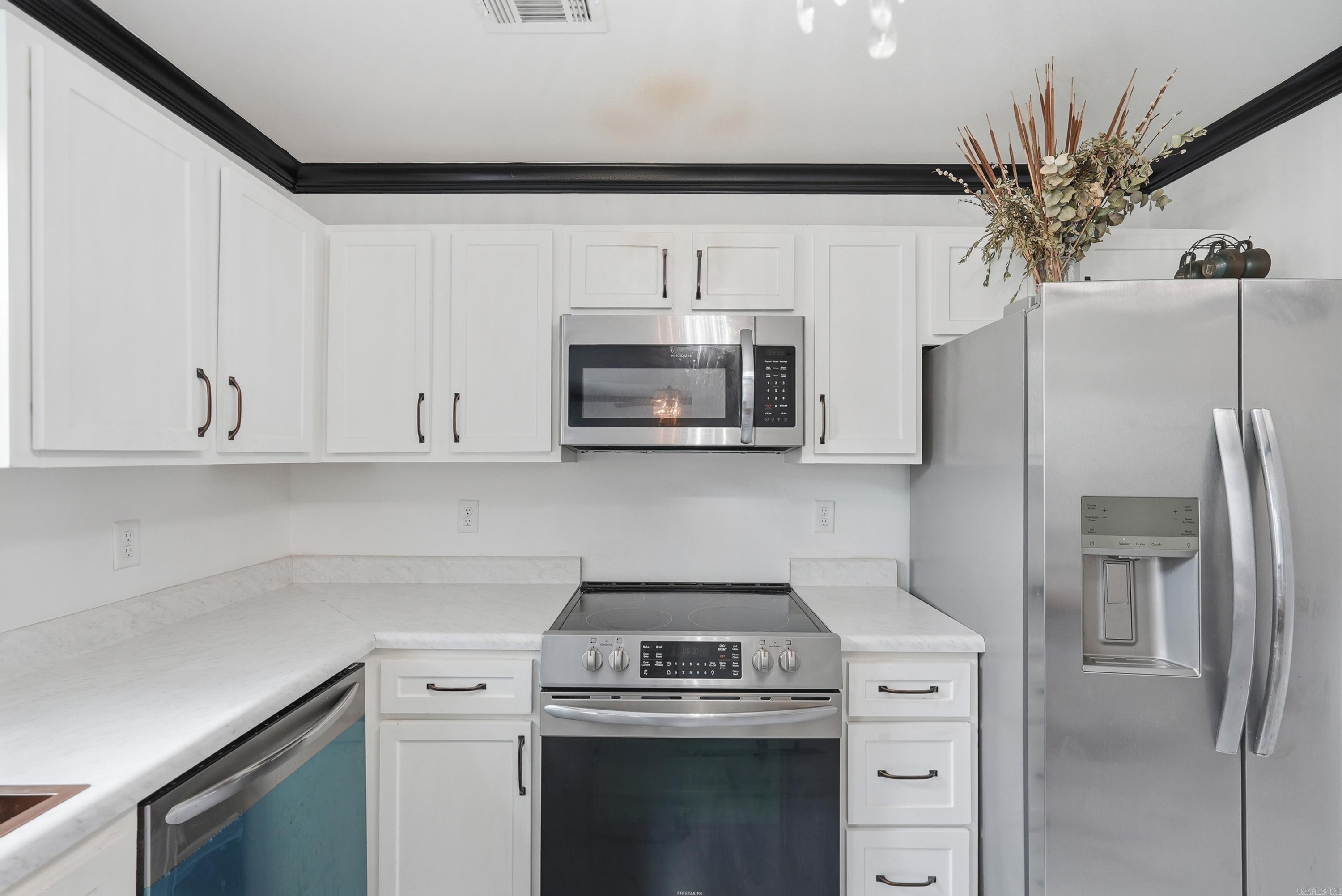 200 Pine Forest E1 Property Photo 12