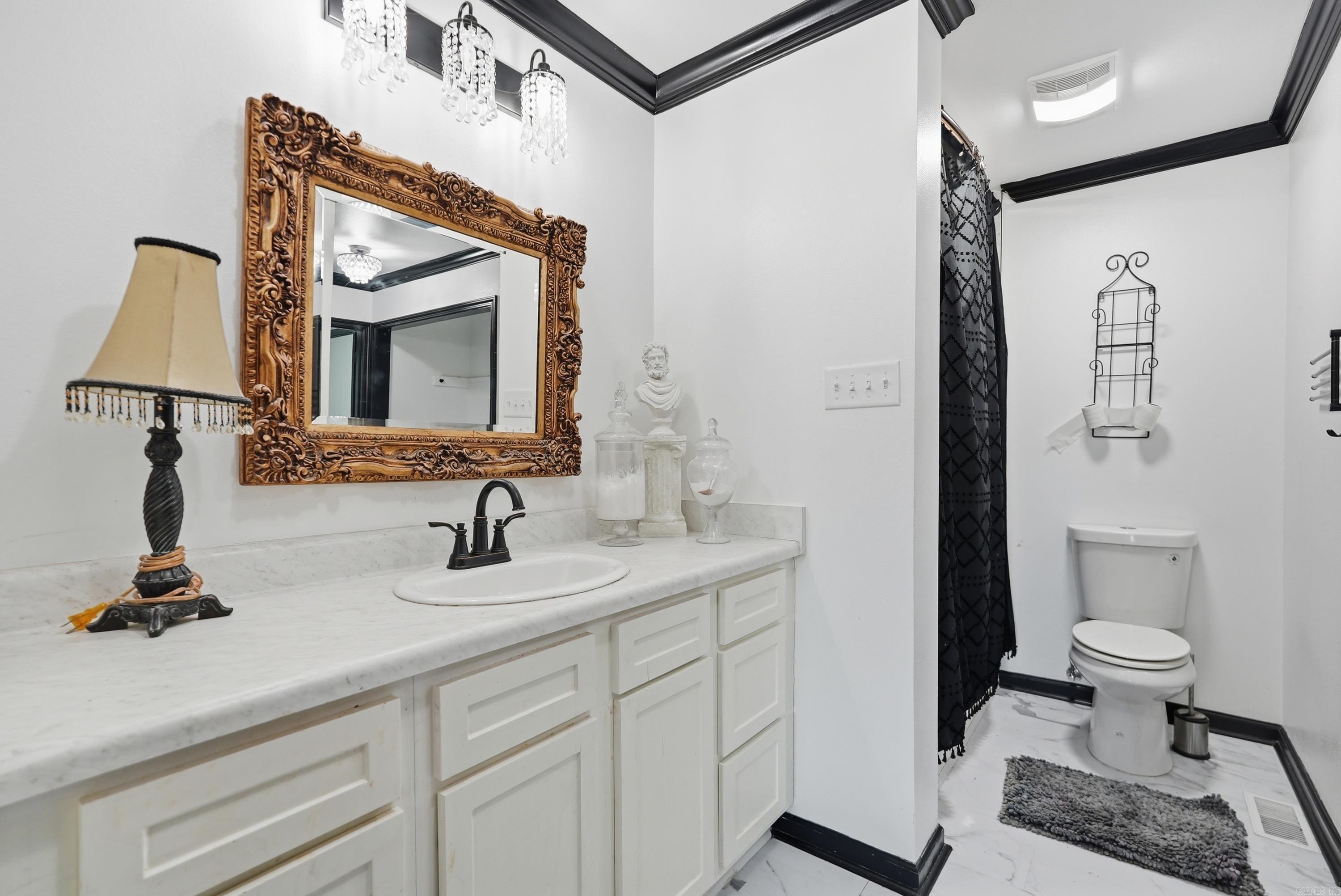 200 Pine Forest E1 Property Photo 25