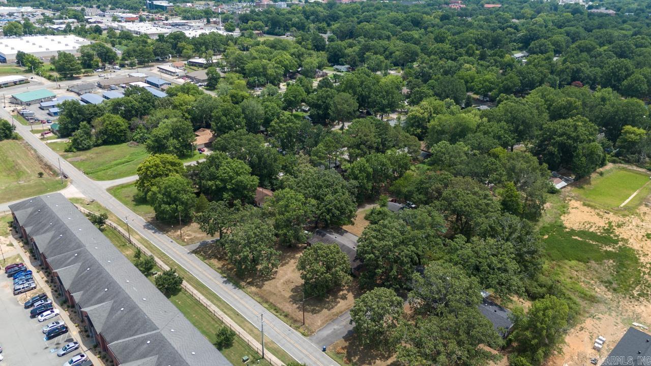 1803&1803a Meadowlake Property Photo 9