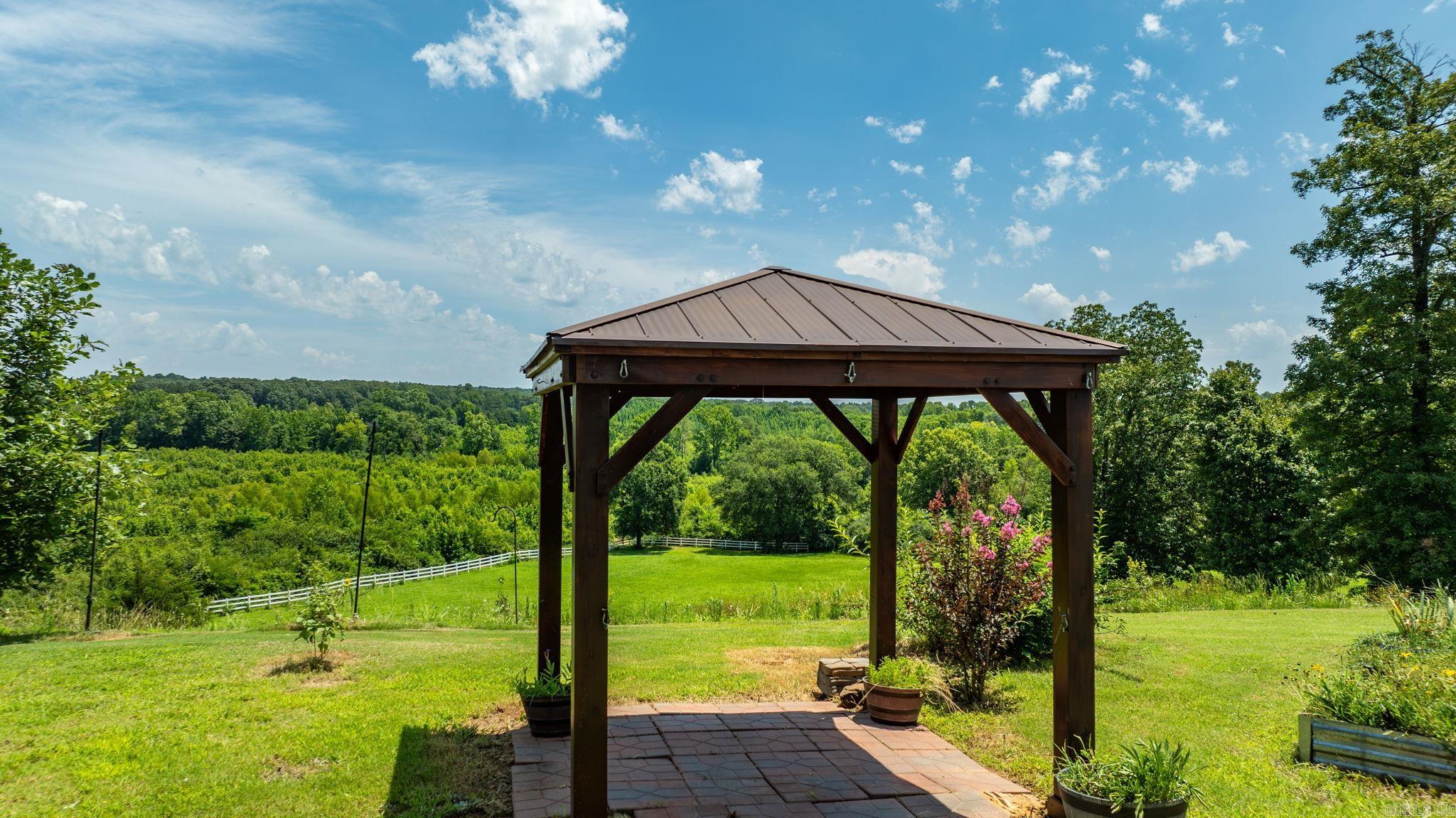 31 Winterberry Drive Property Photo 5