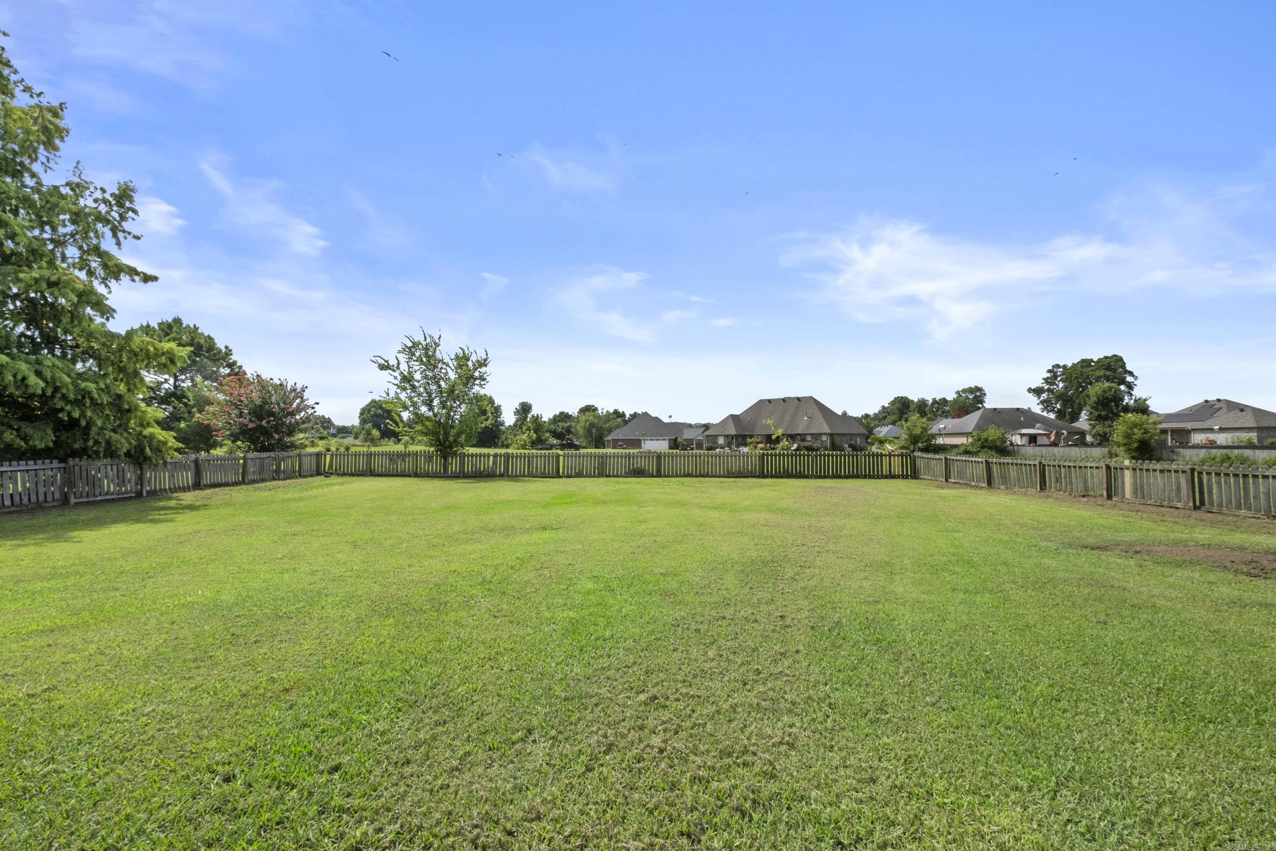 213 Plantation Drive Property Photo 6