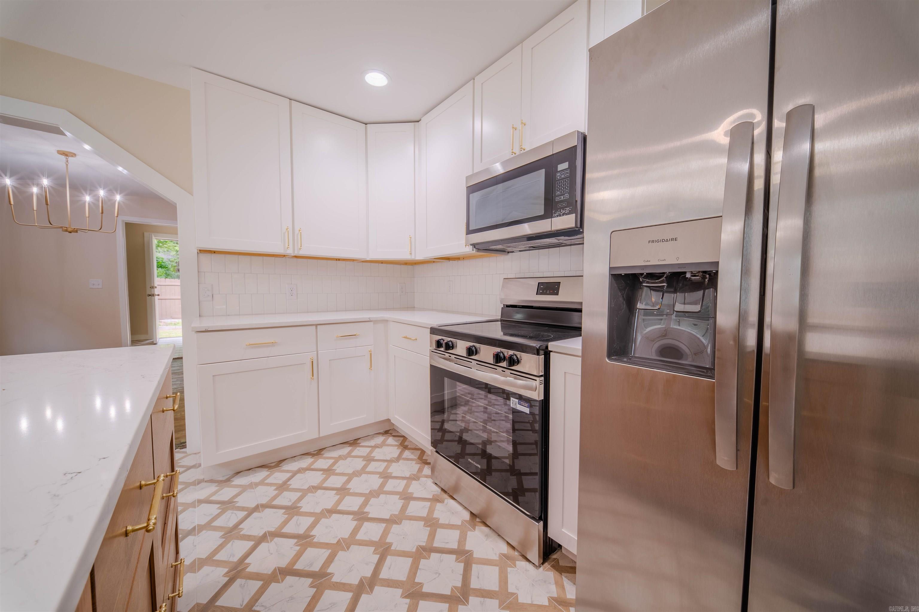 626 Mahony St Property Photo 11
