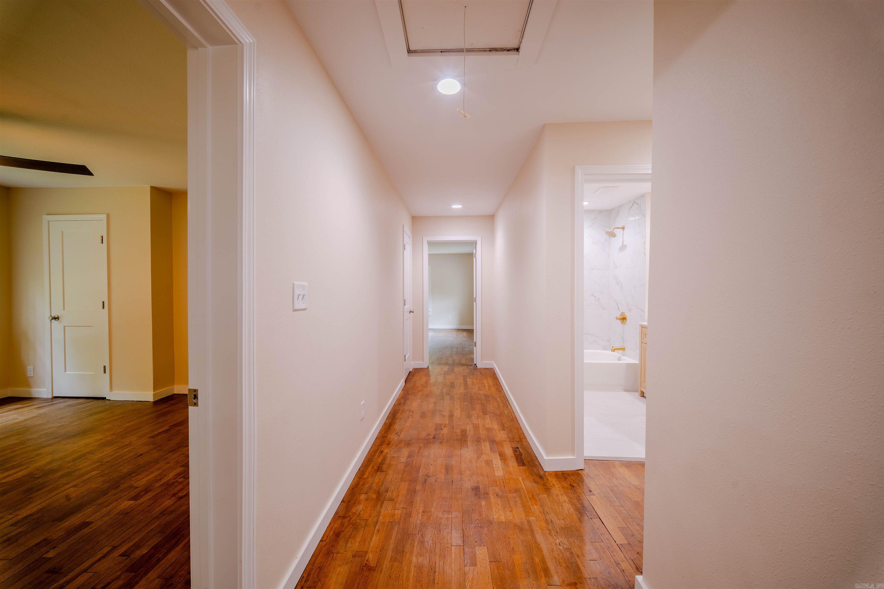 626 Mahony St Property Photo 15