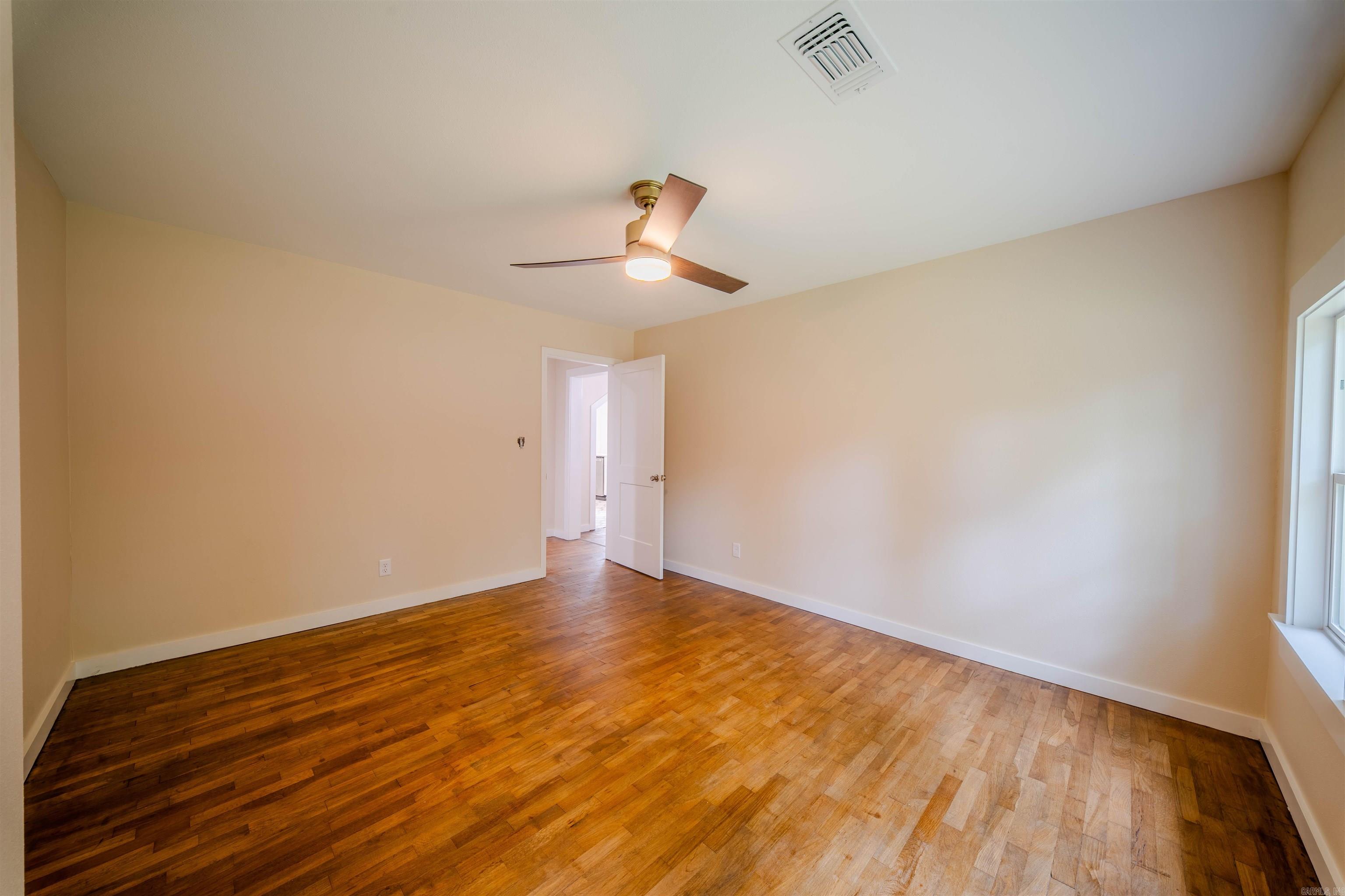 626 Mahony St Property Photo 17