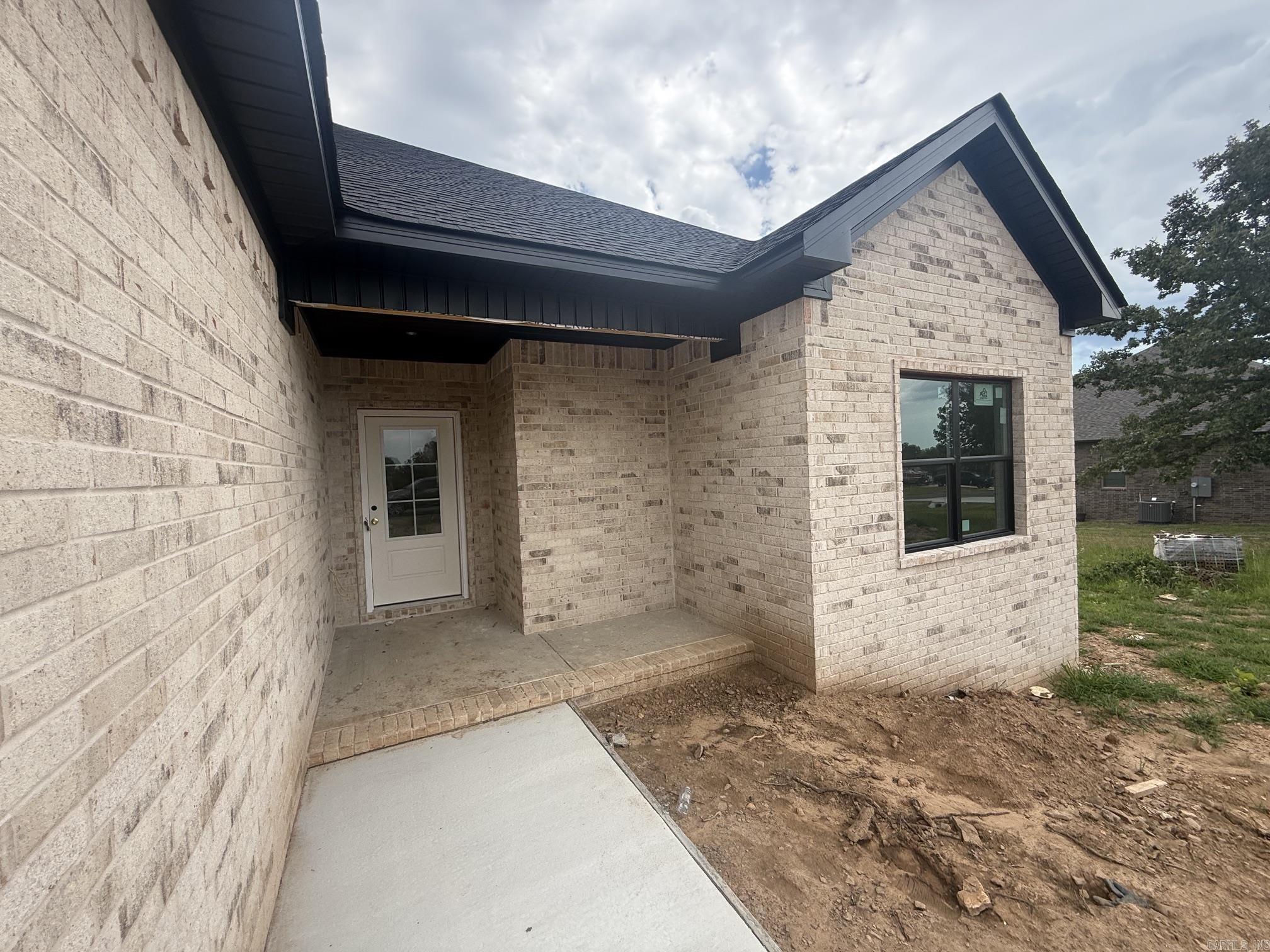 57 Summer Sky Drive Property Photo 3