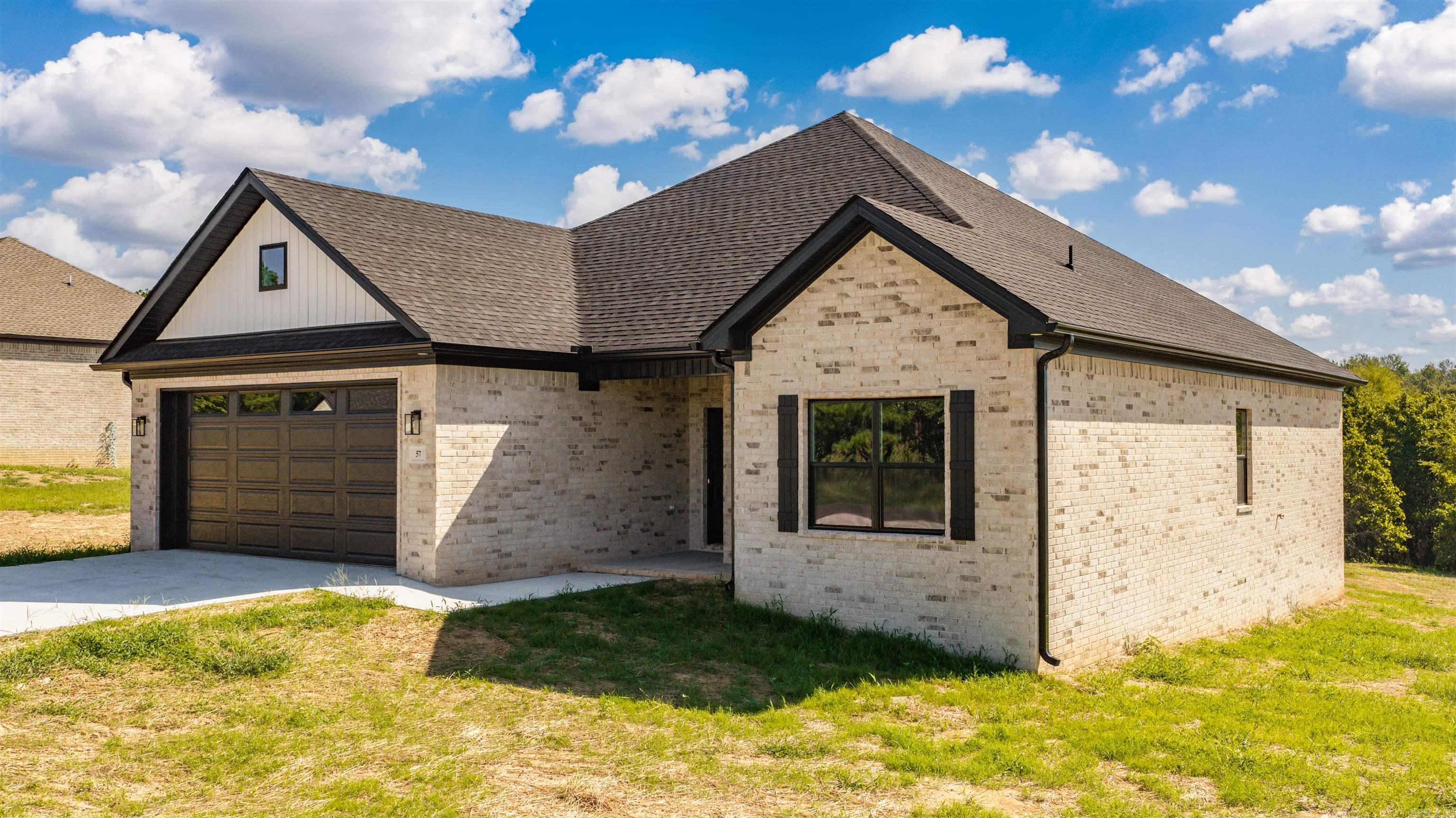 57 Summer Sky Drive Property Photo 4