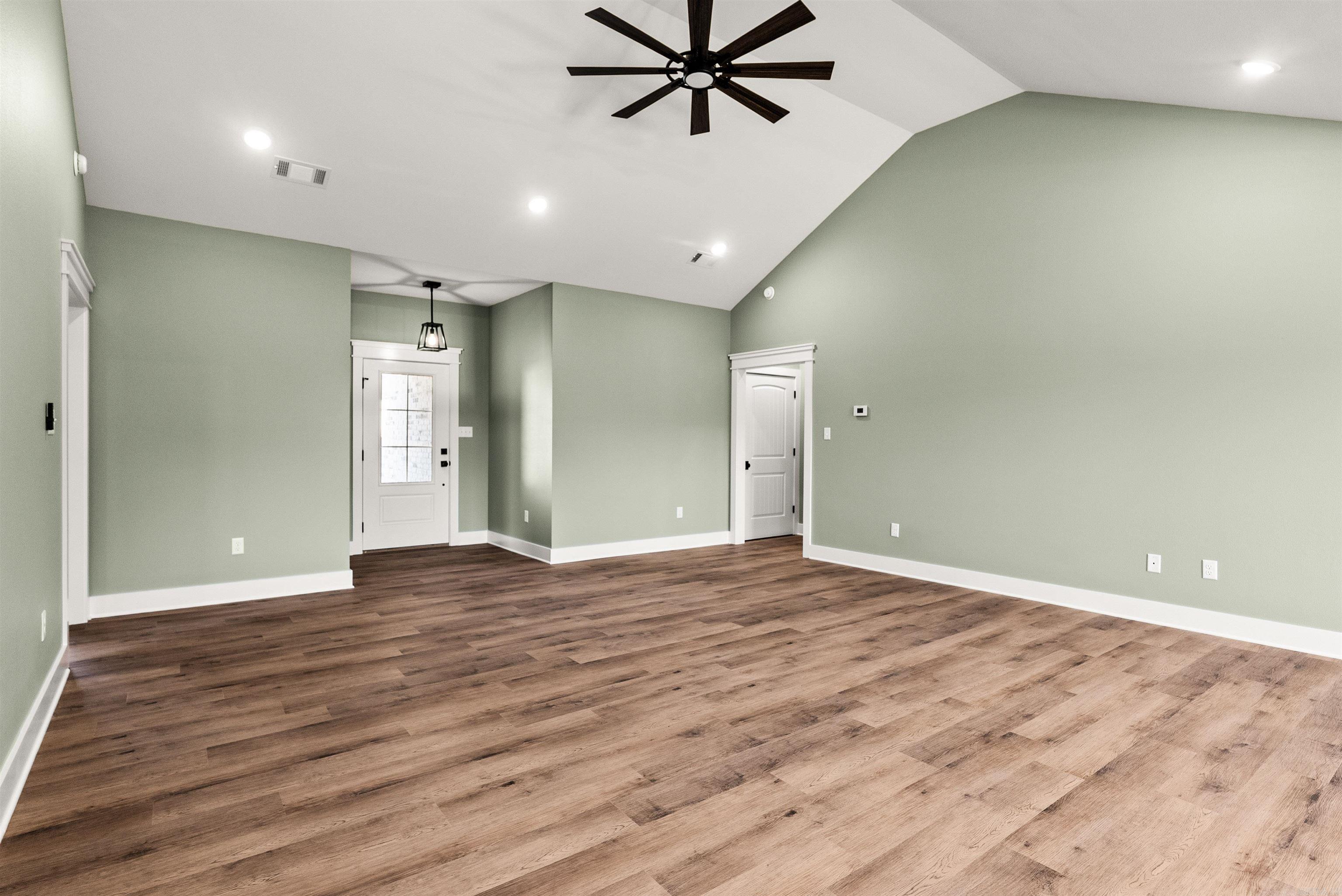 57 Summer Sky Drive Property Photo 8