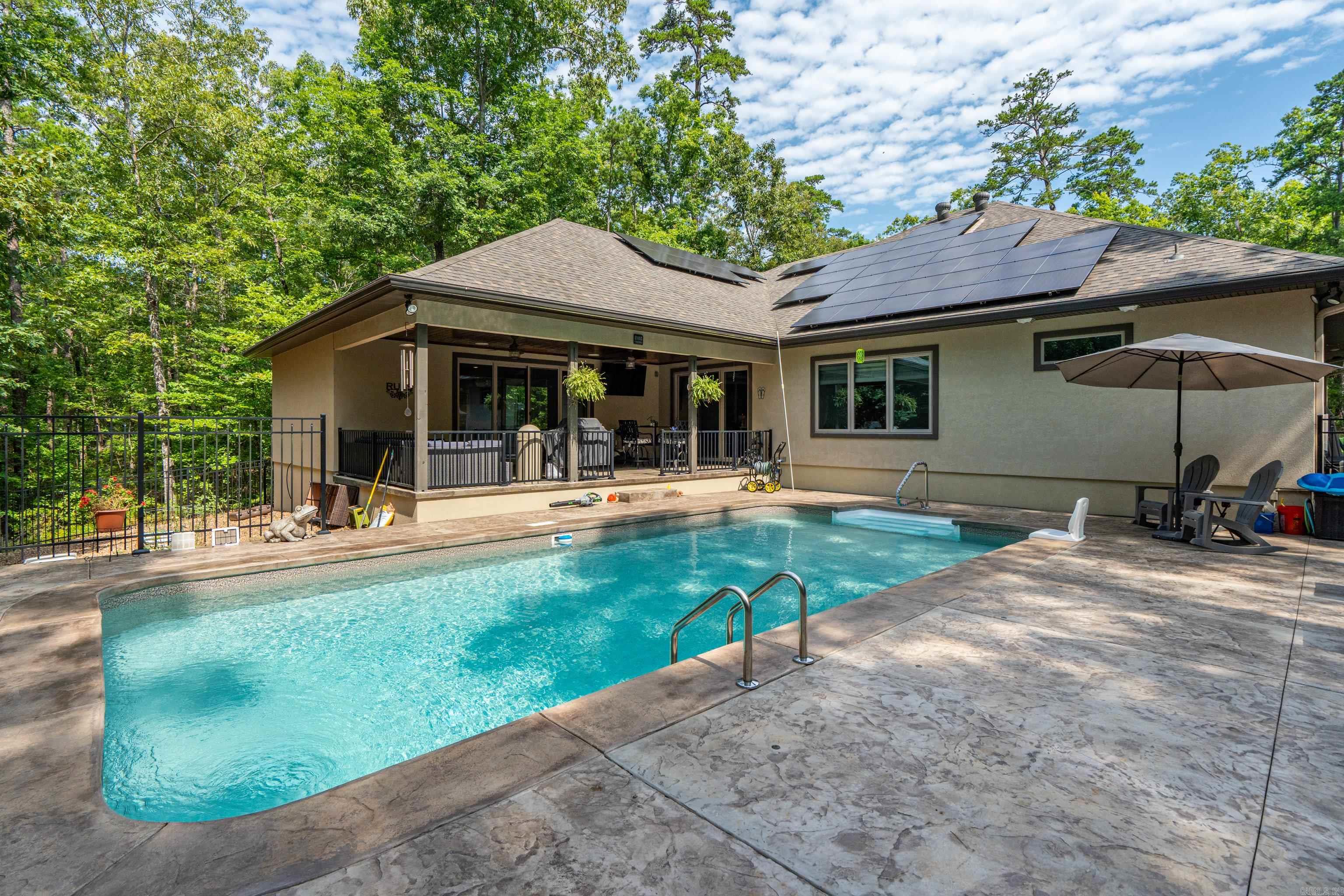 9 Fenix Circle Property Photo 1