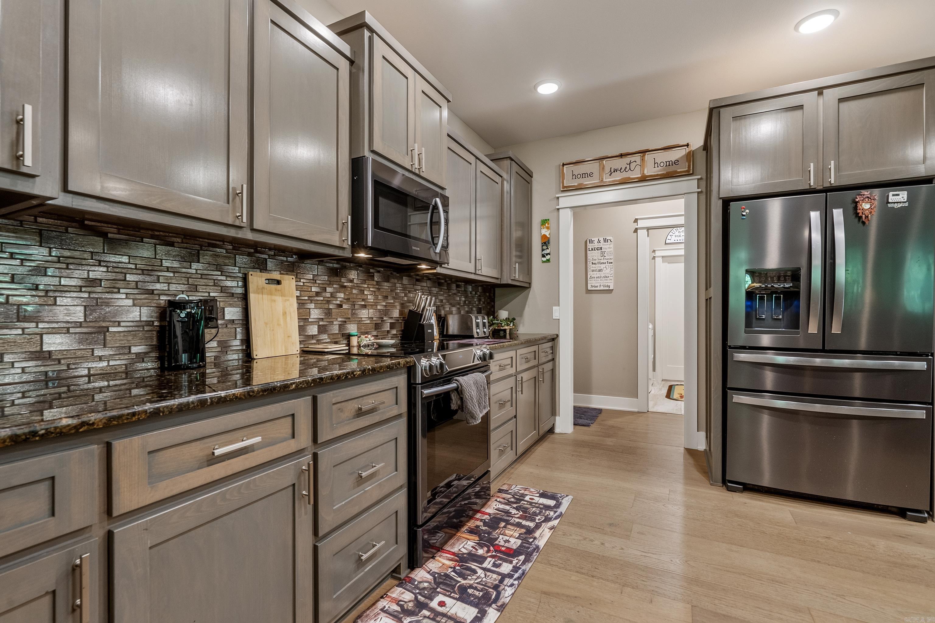 9 Fenix Circle Property Photo 17