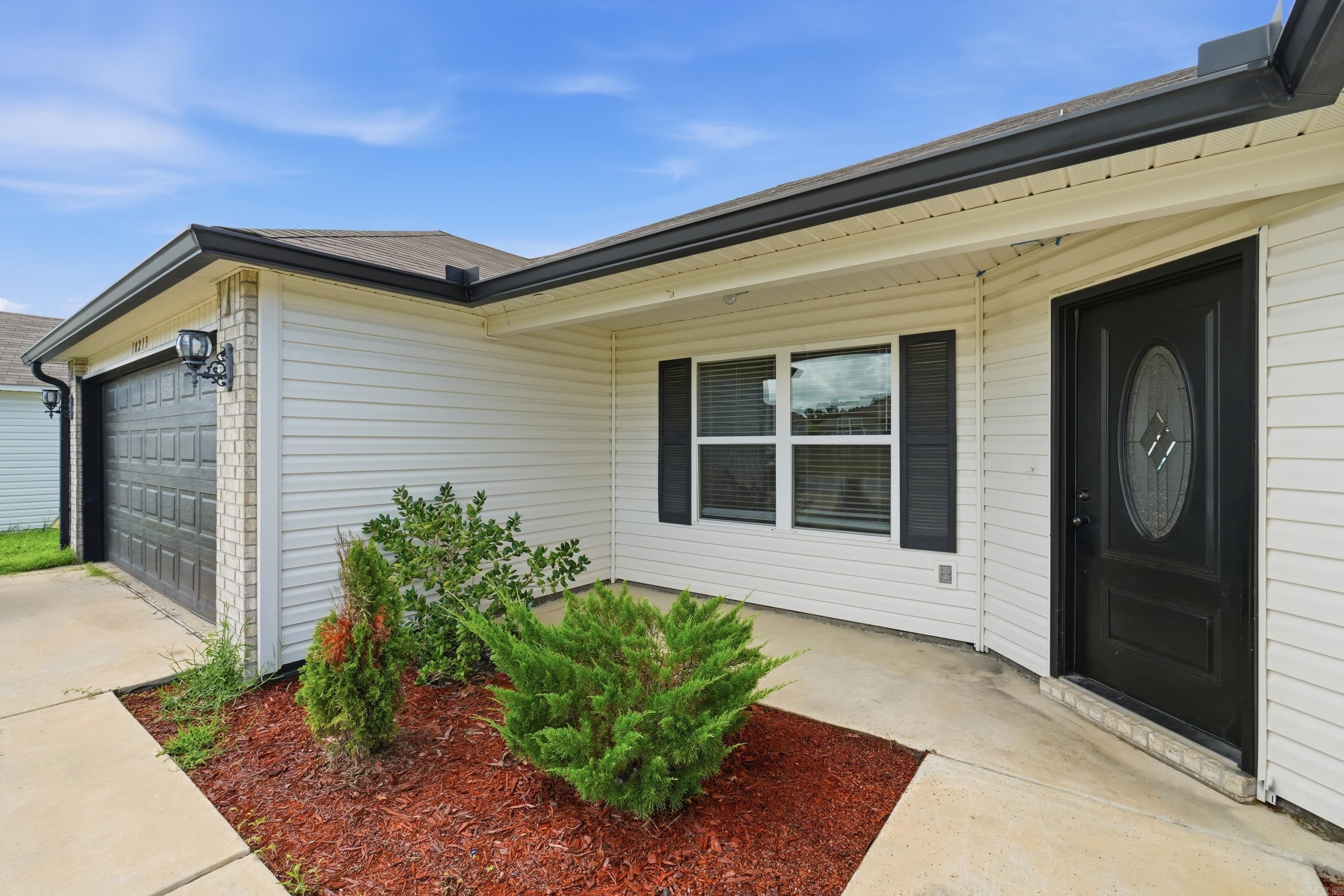 10213 Lori Kaye Drive Property Photo 4