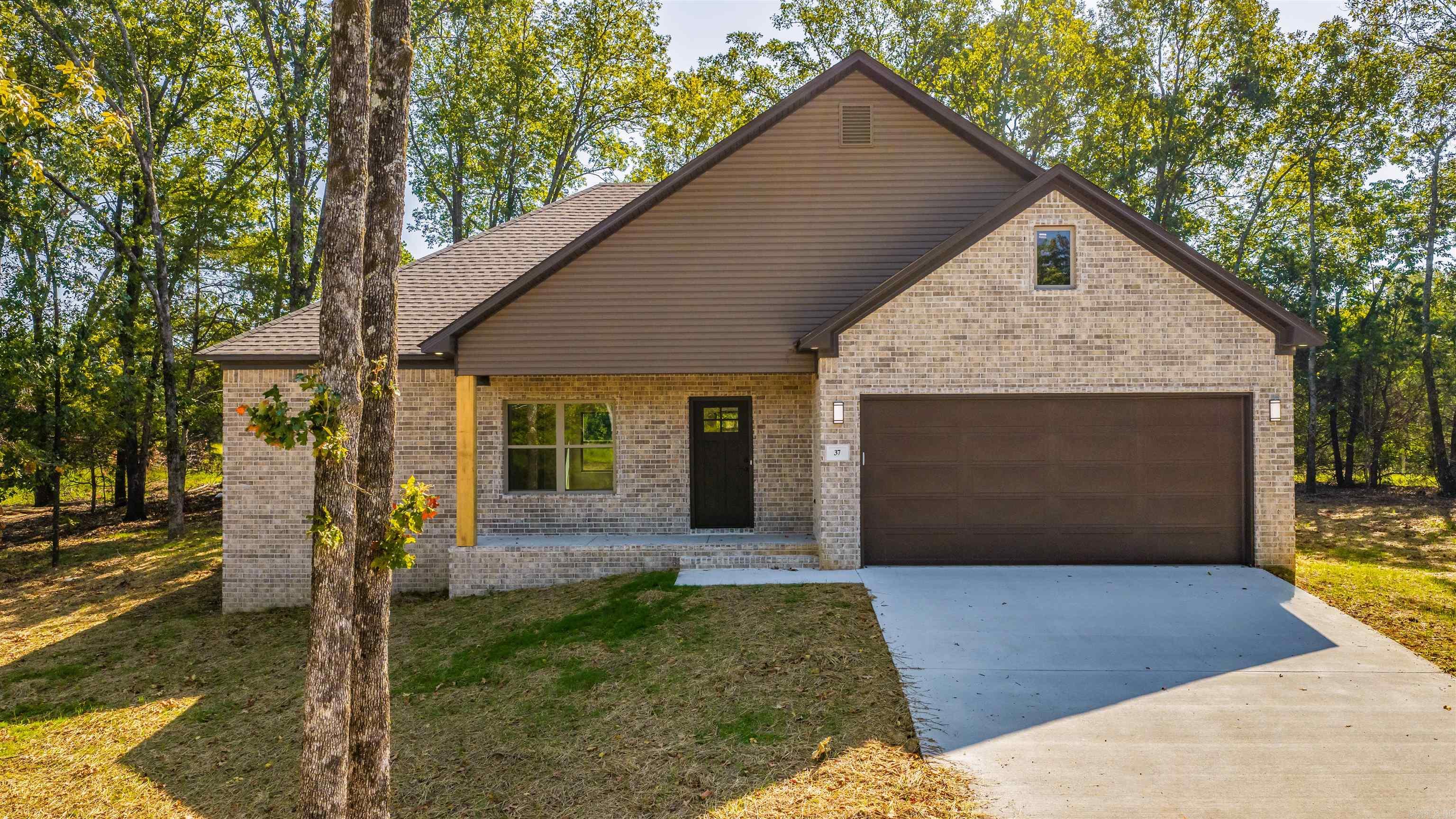 37 Summer Sky Drive Property Photo 1