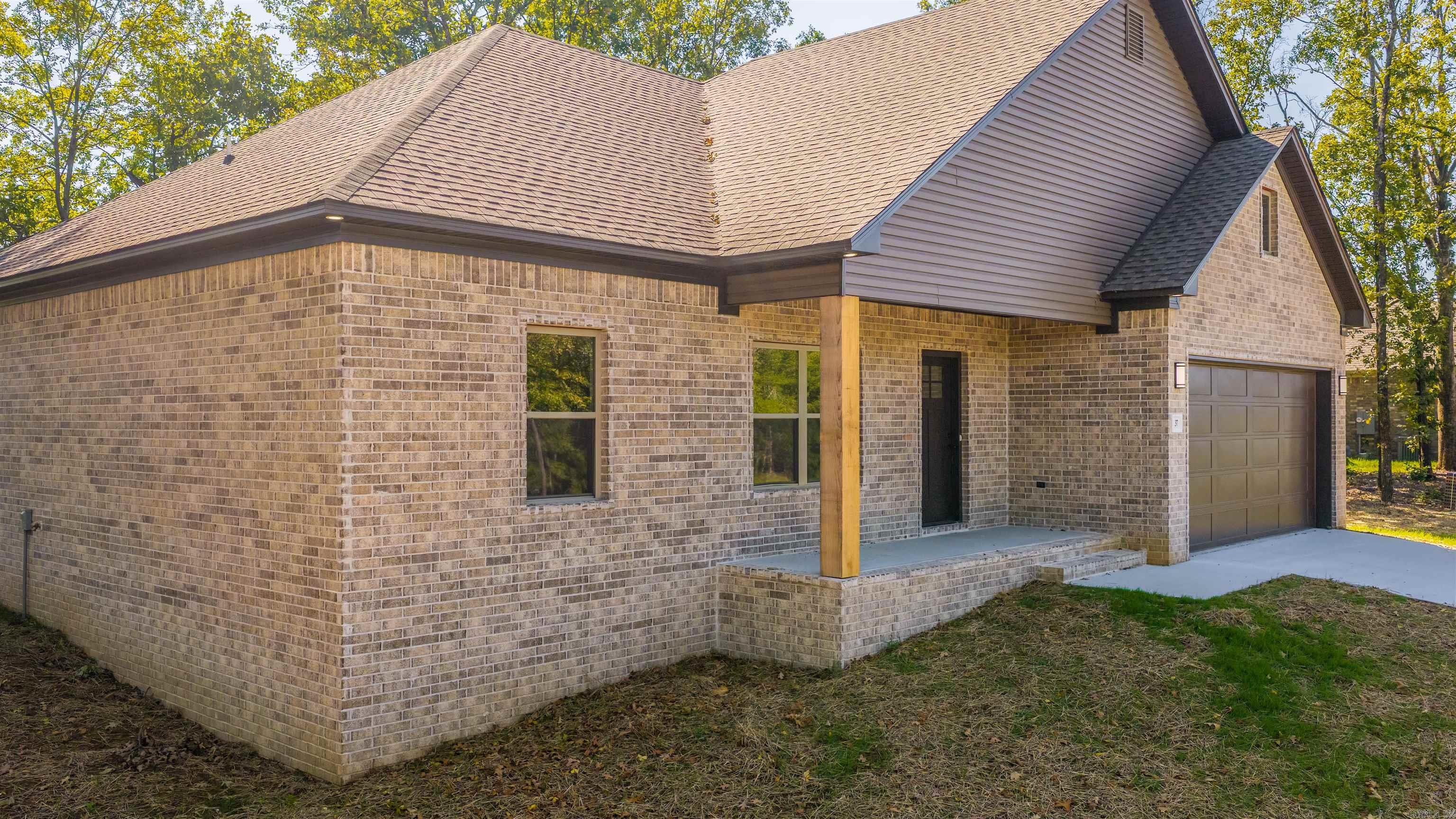 37 Summer Sky Drive Property Photo 4
