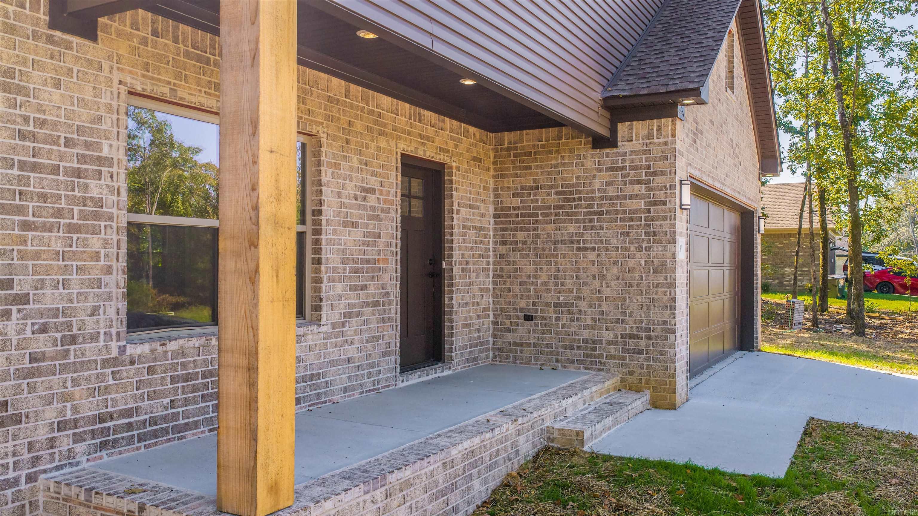 37 Summer Sky Drive Property Photo 5
