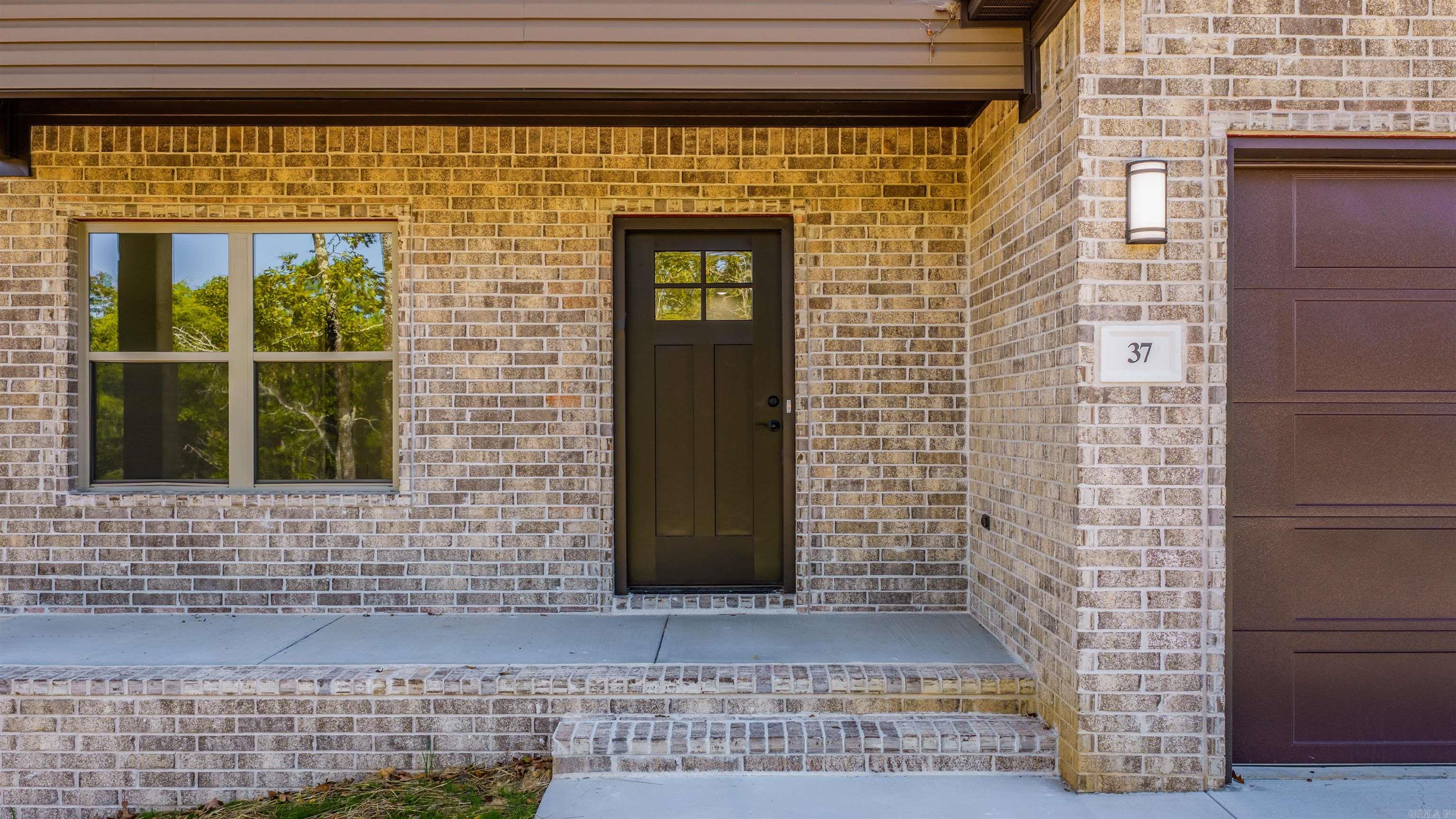 37 Summer Sky Drive Property Photo 6