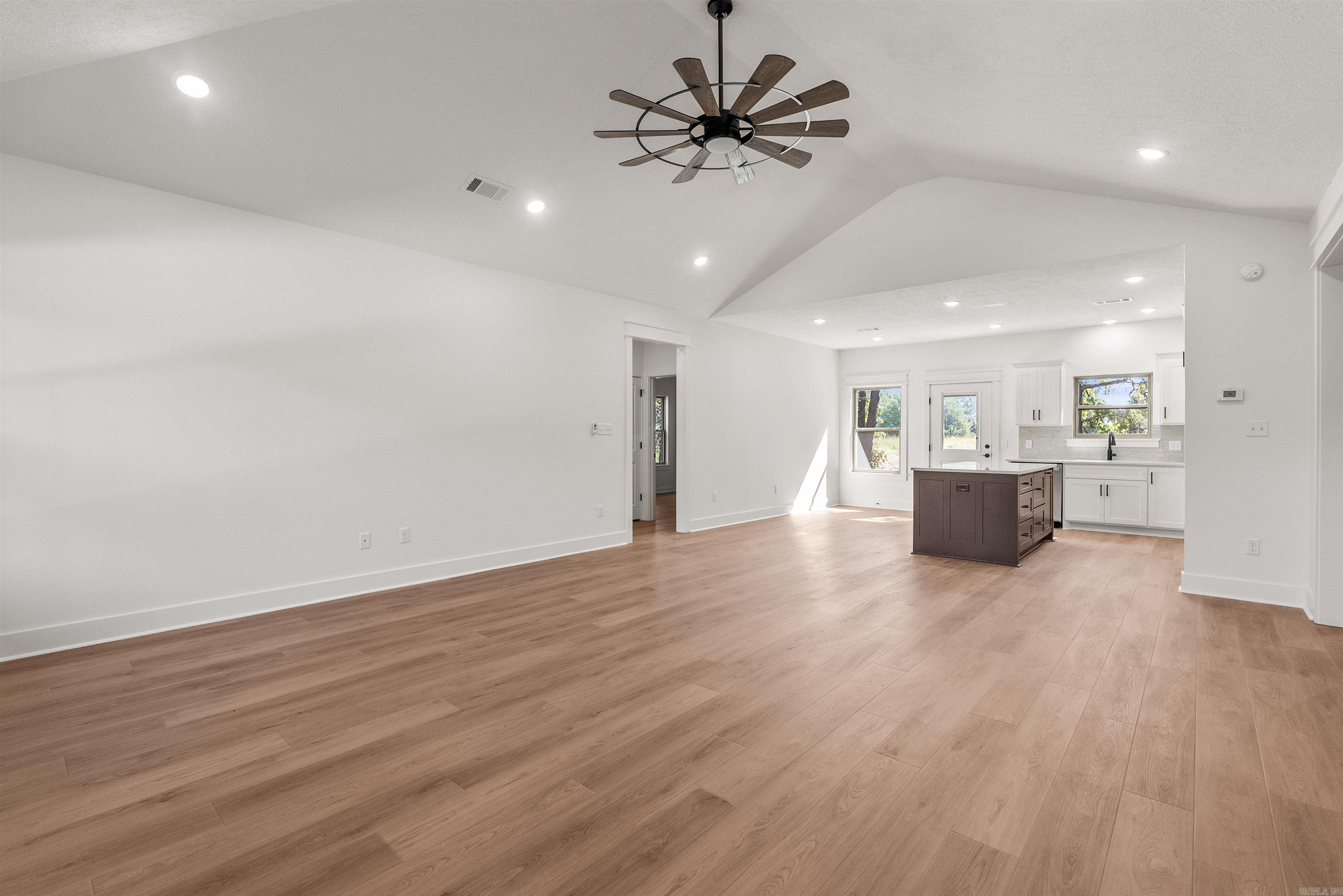 37 Summer Sky Drive Property Photo 7