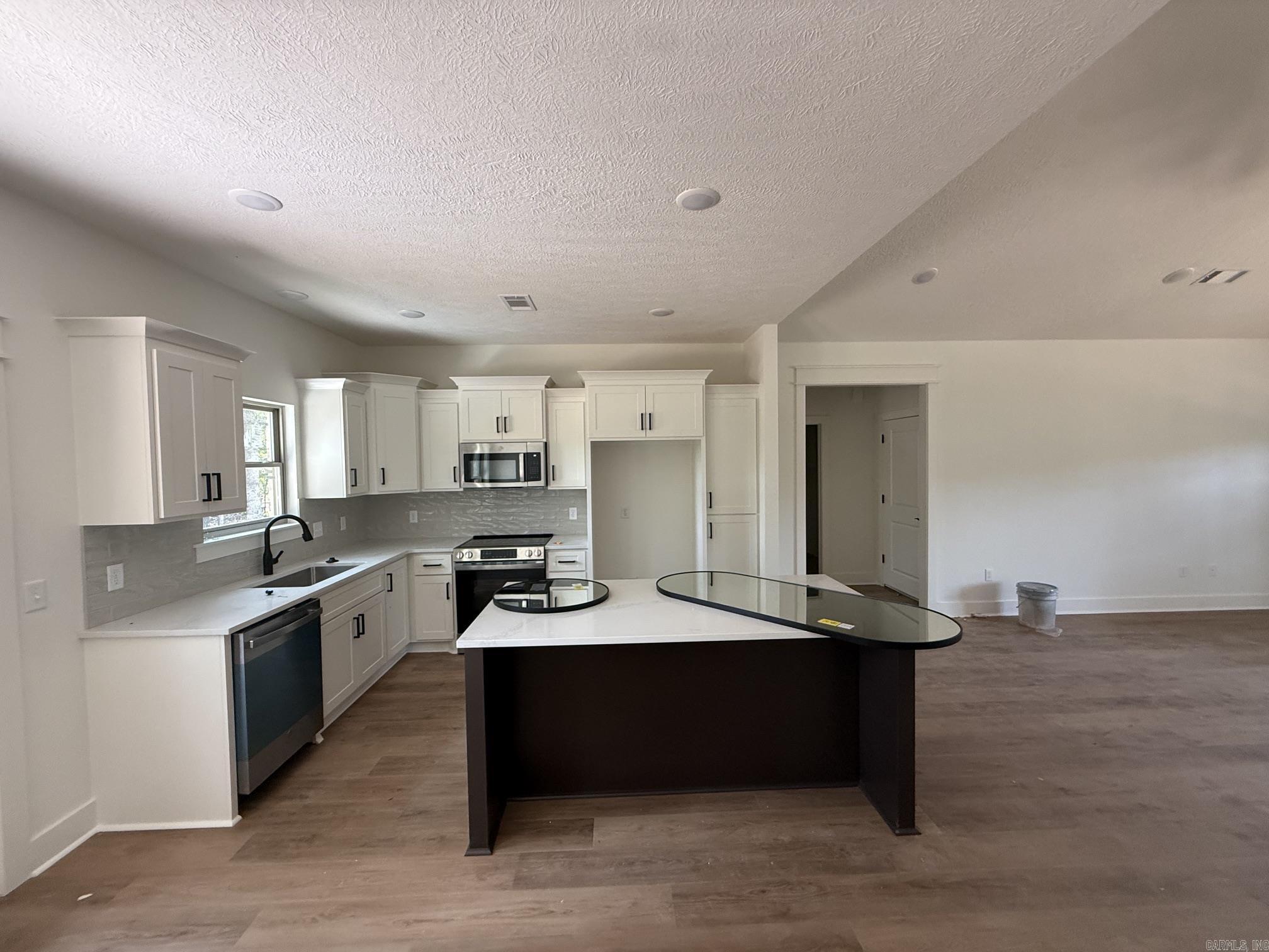 37 Summer Sky Drive Property Photo 10
