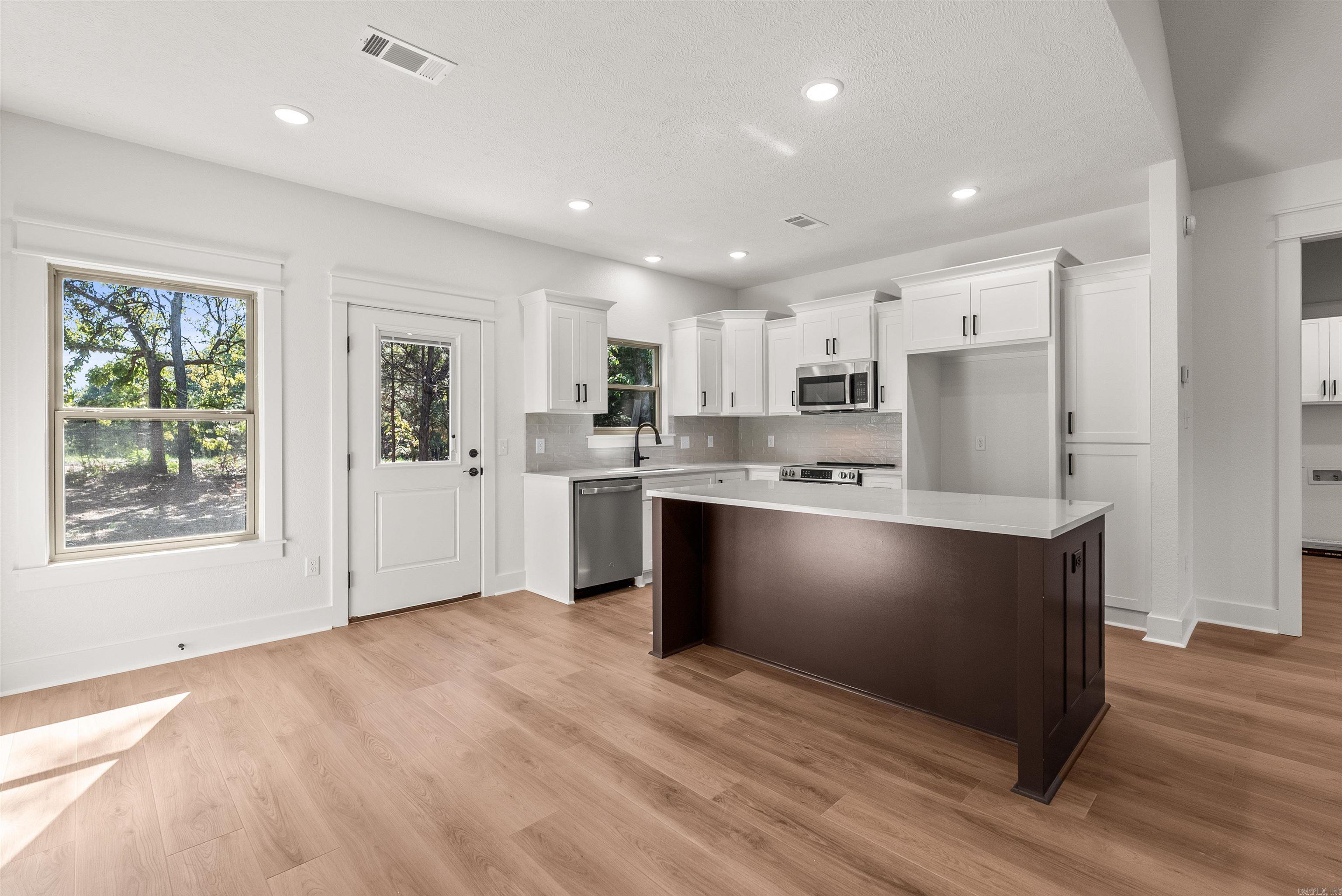37 Summer Sky Drive Property Photo 11