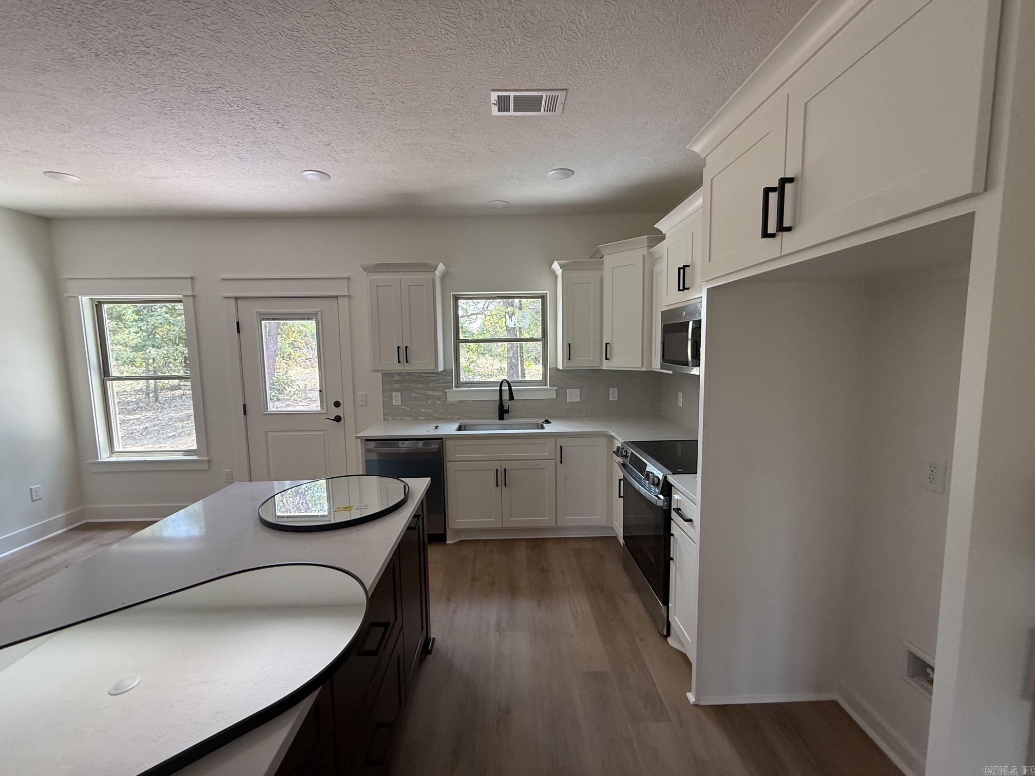 37 Summer Sky Drive Property Photo 12