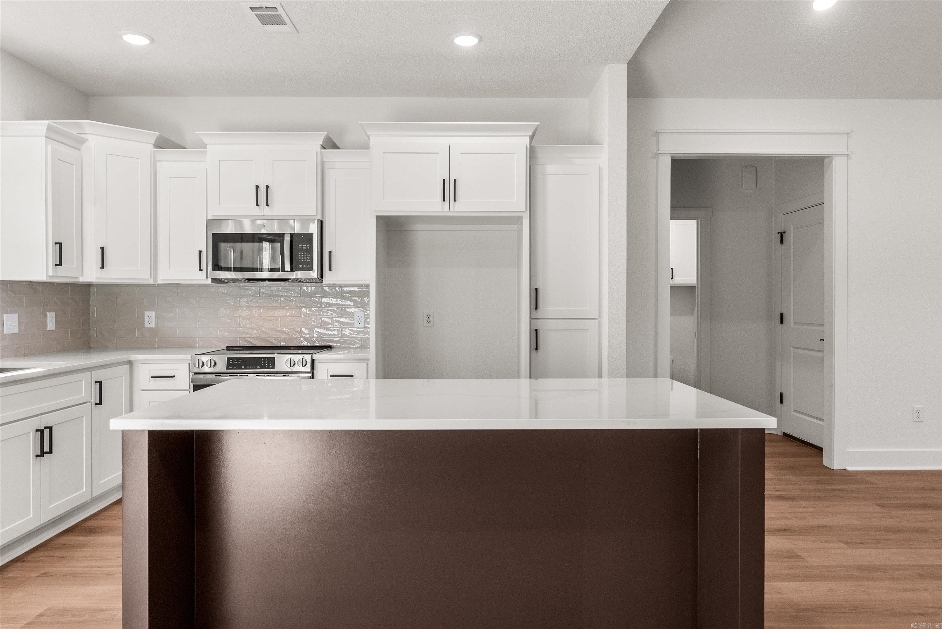 37 Summer Sky Drive Property Photo 12