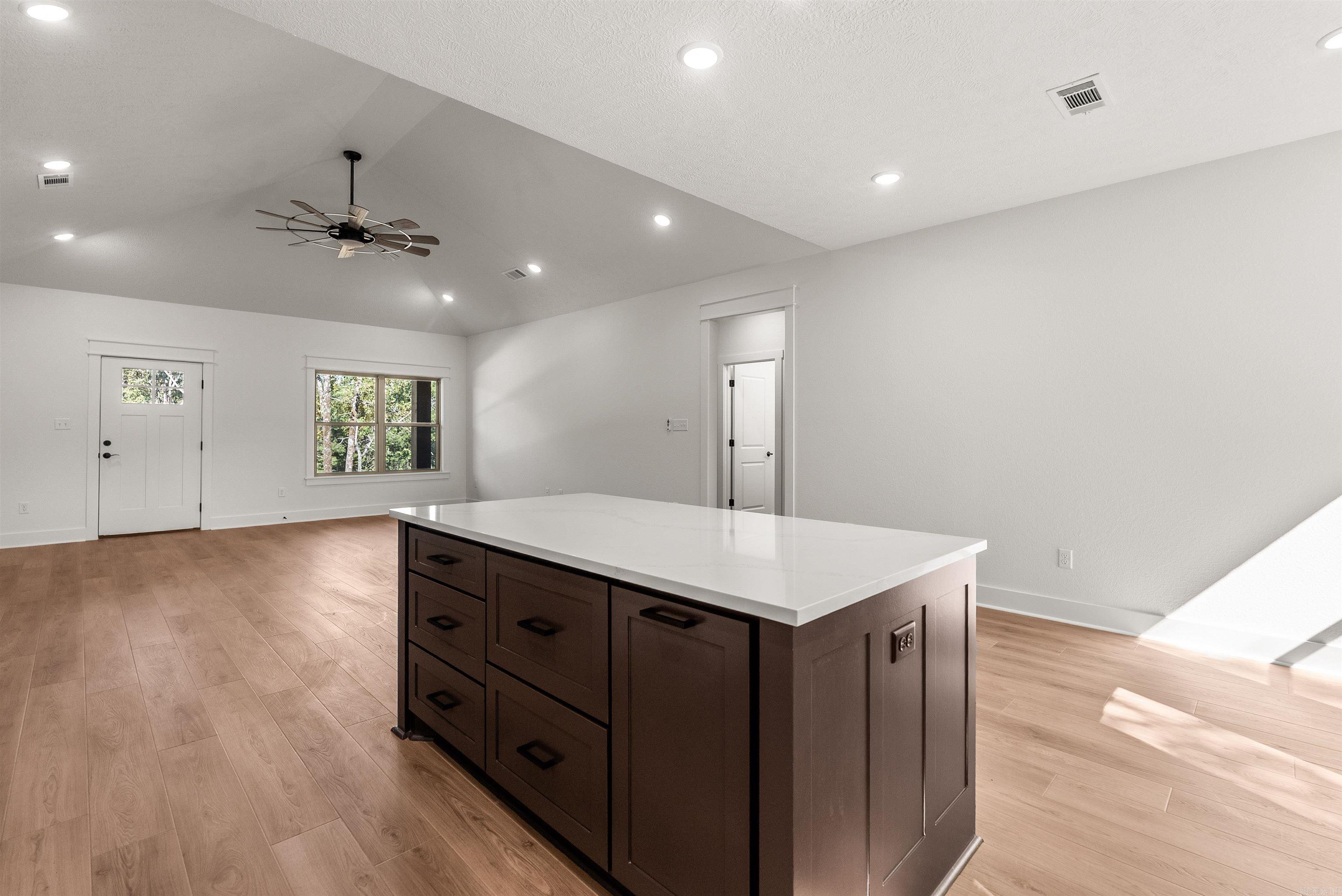 37 Summer Sky Drive Property Photo 16