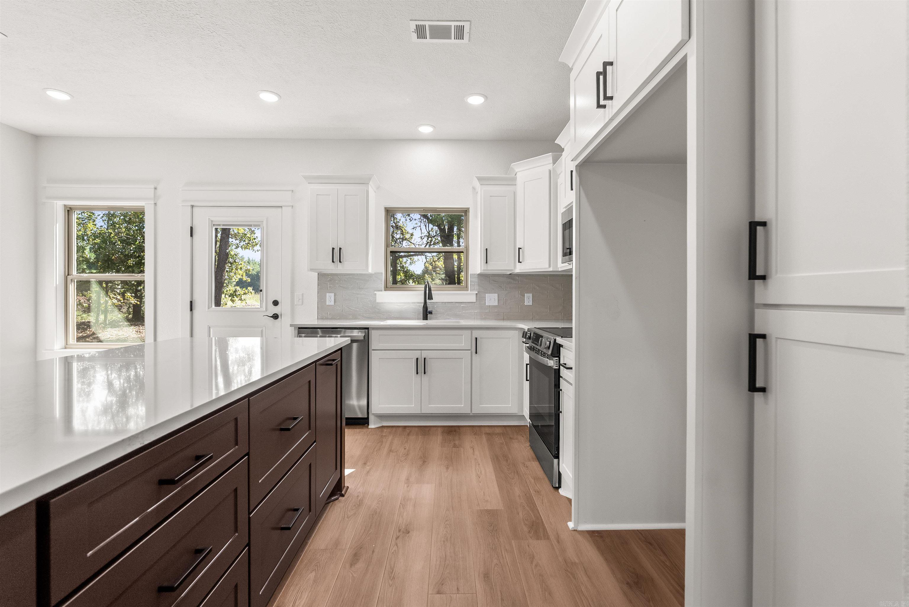37 Summer Sky Drive Property Photo 17
